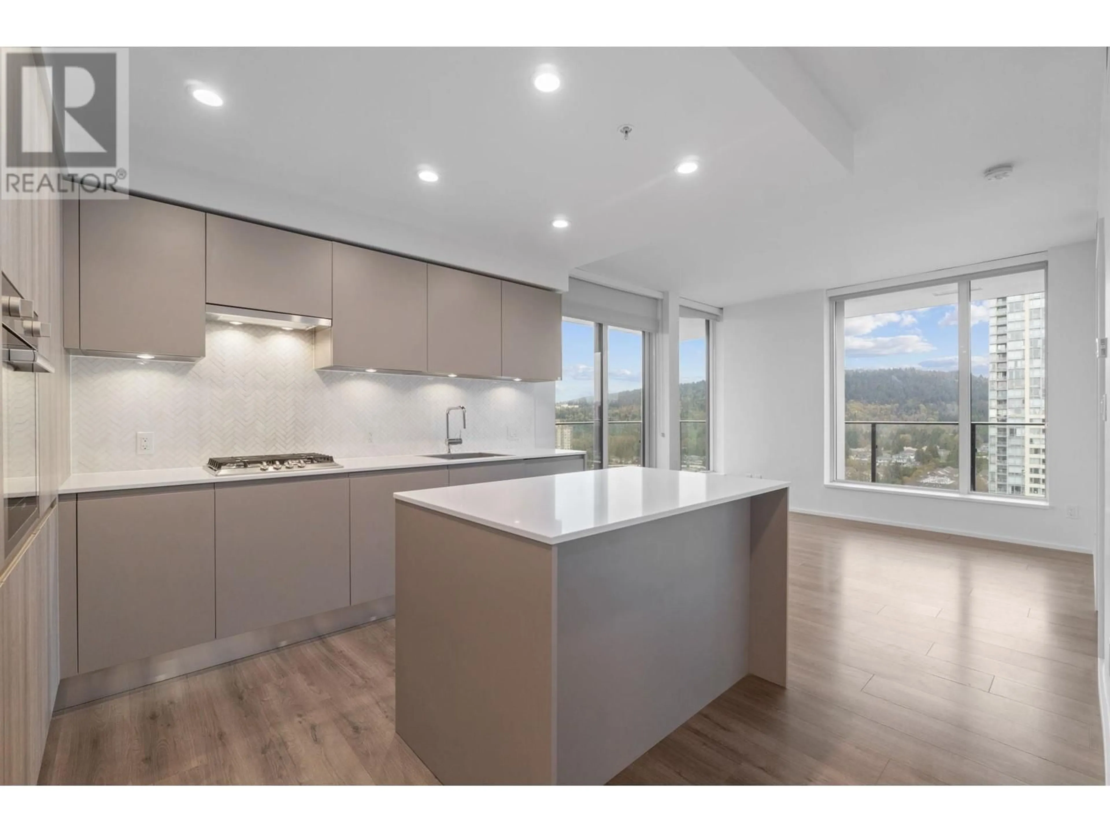 Open concept kitchen, unknown for 1910 - 3809 EVERGREEN PLACE, Burnaby British Columbia V3J0M1