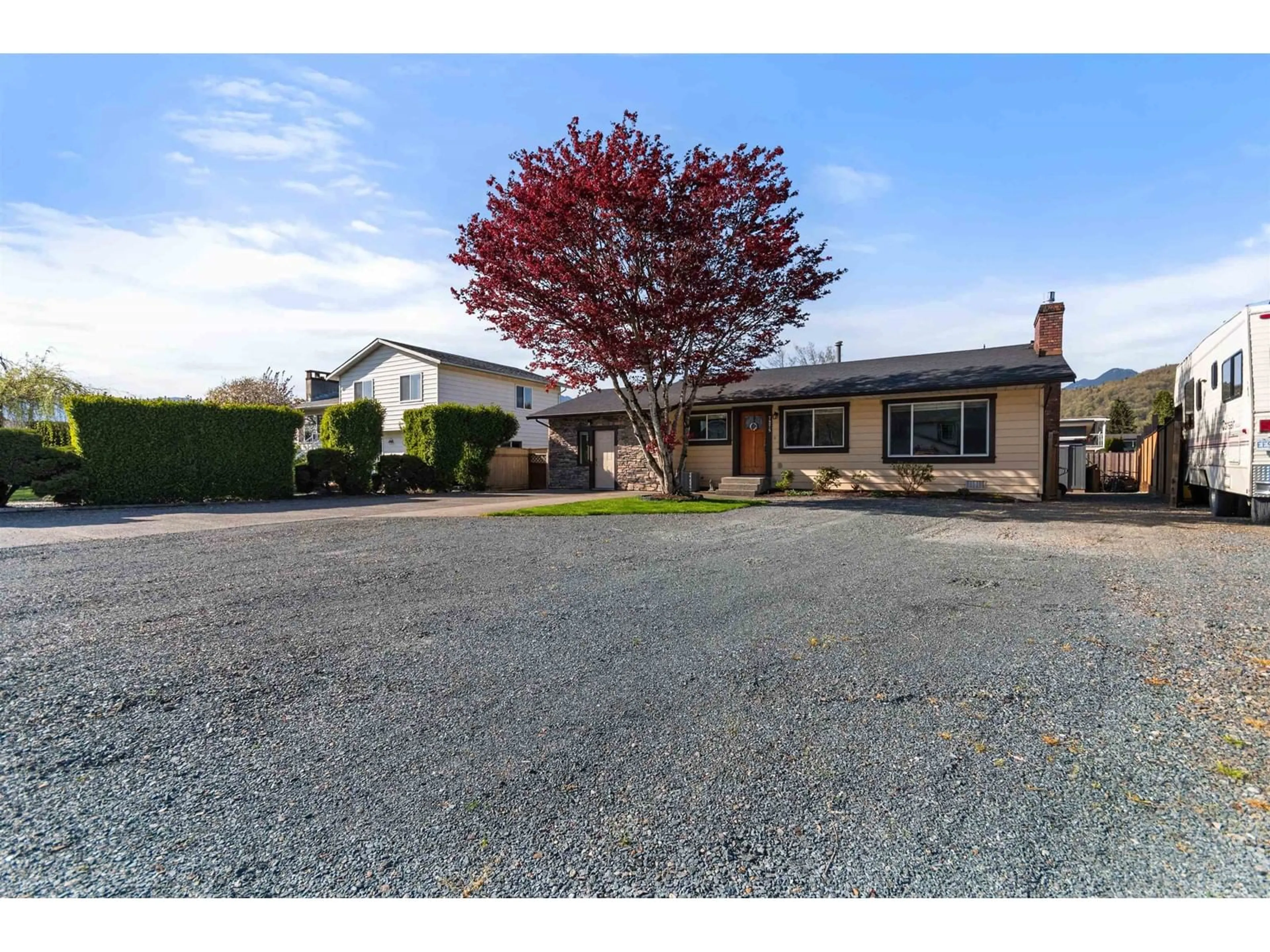 A pic from outside/outdoor area/front of a property/back of a property/a pic from drone, street for 7275 PRASMOUNT PLACE, Agassiz British Columbia V0M1A0
