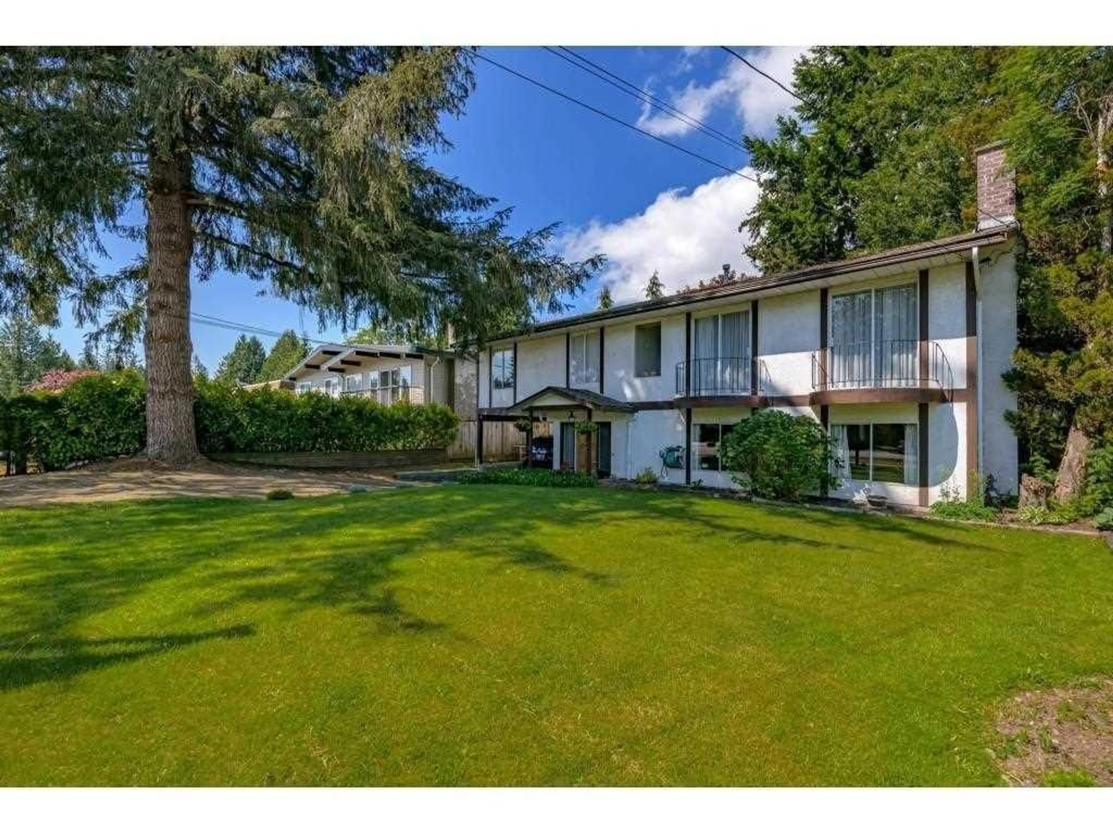 A pic from outside/outdoor area/front of a property/back of a property/a pic from drone, street for 7195 115, Delta British Columbia V4E1X8