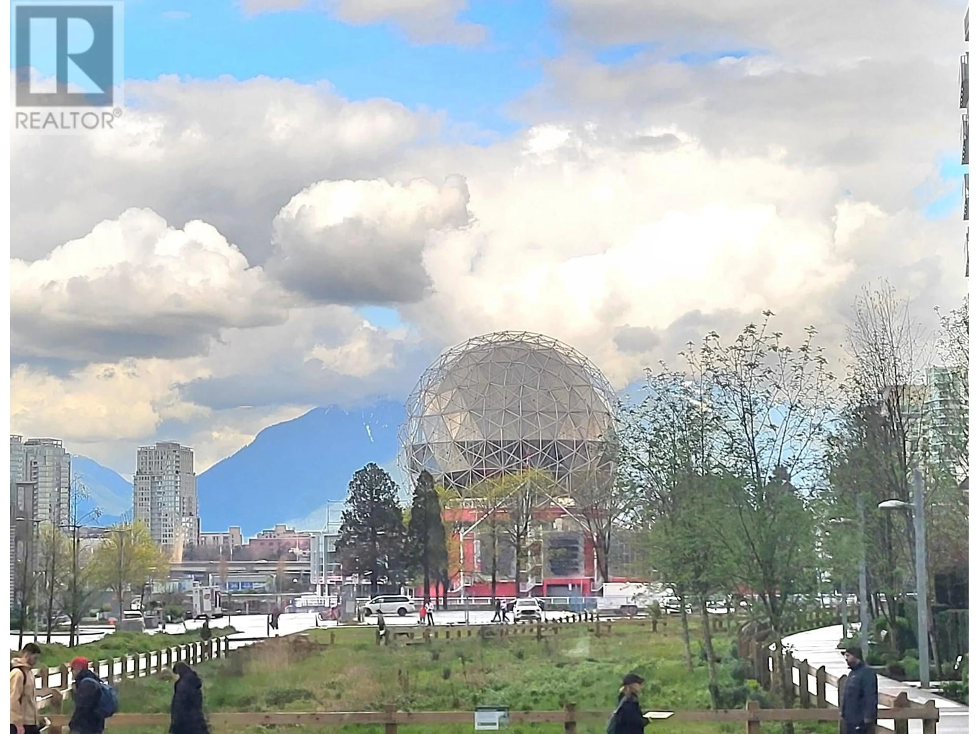 Blurry image for 708 - 1708 ONTARIO STREET, Vancouver British Columbia V5T0J7