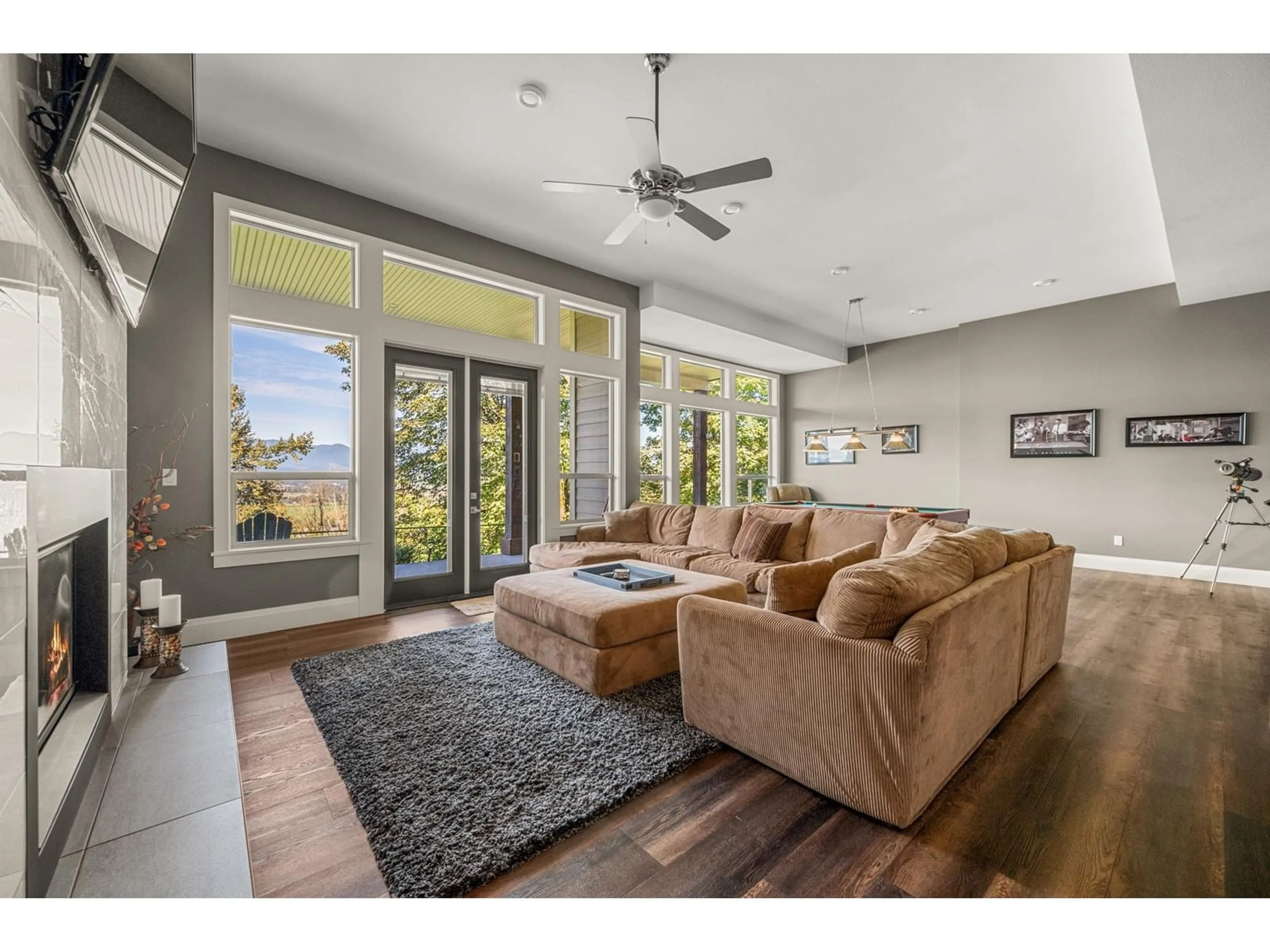 Living room with furniture, unknown for 231 - 51075 FALLS COURT, Chilliwack British Columbia V4Z1K7