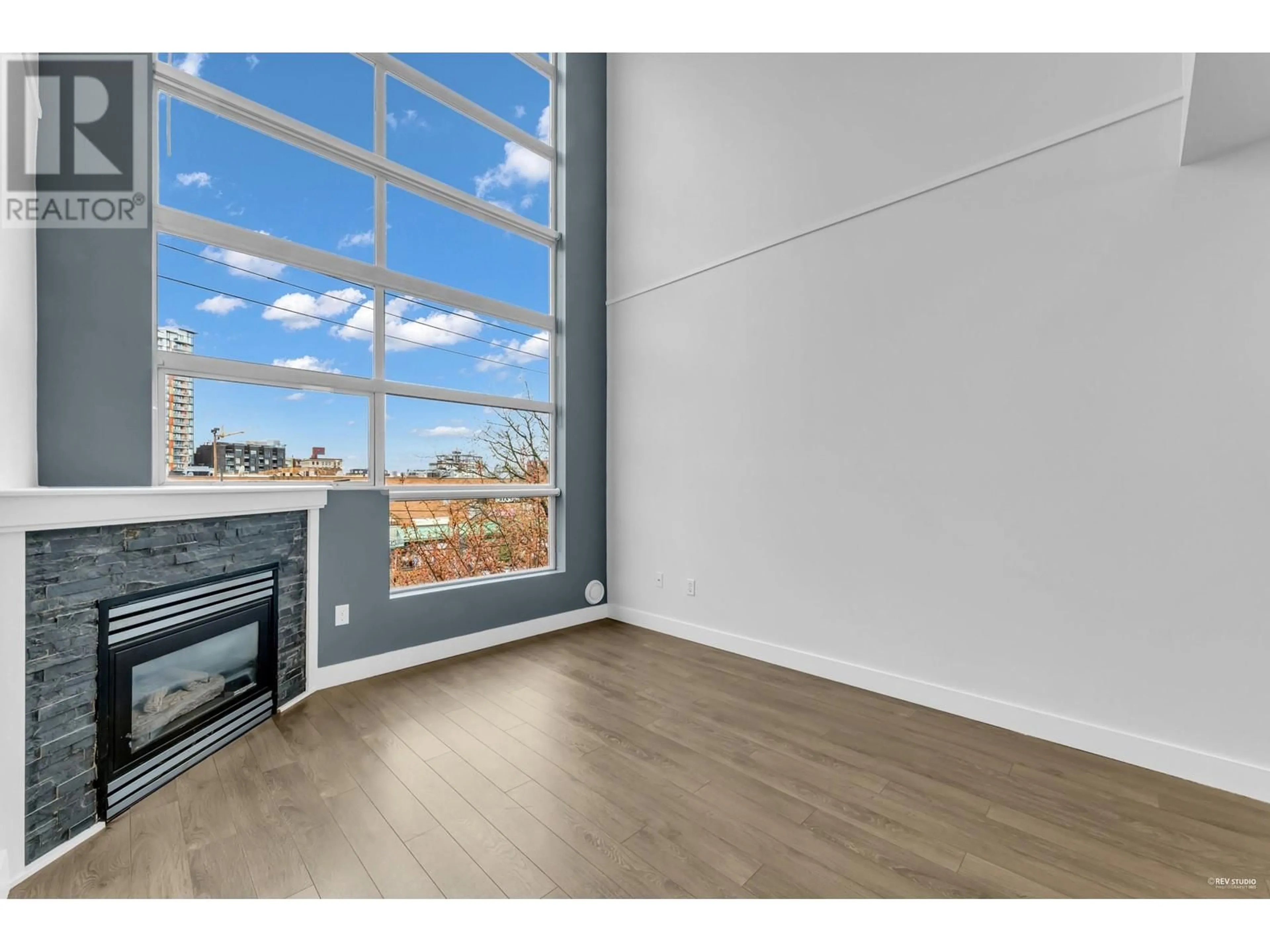 A pic of a room for 319 - 418 BROADWAY, Vancouver British Columbia V5T1X2