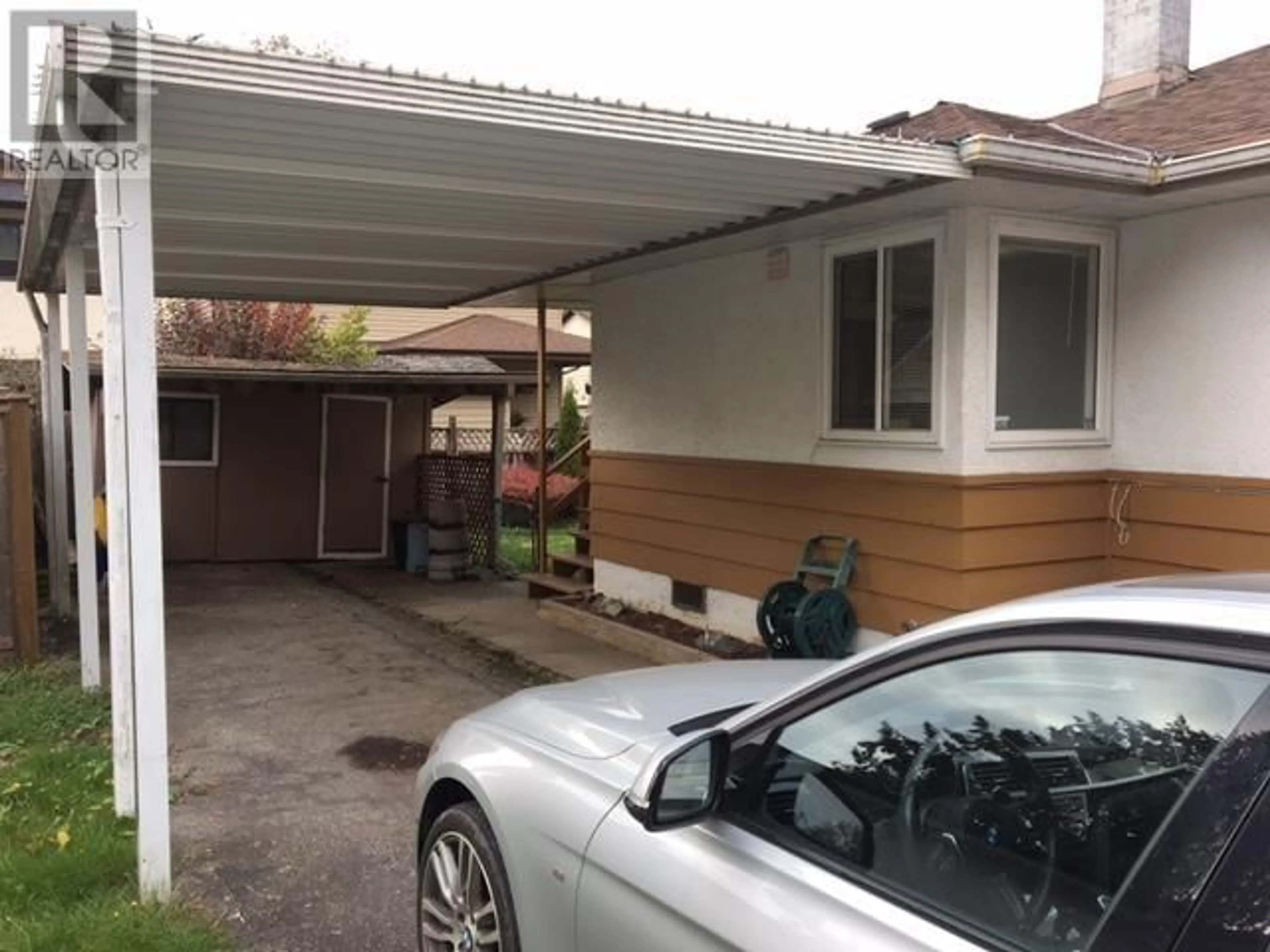 Indoor garage for 12147 222 STREET, Maple Ridge British Columbia V2X5W4