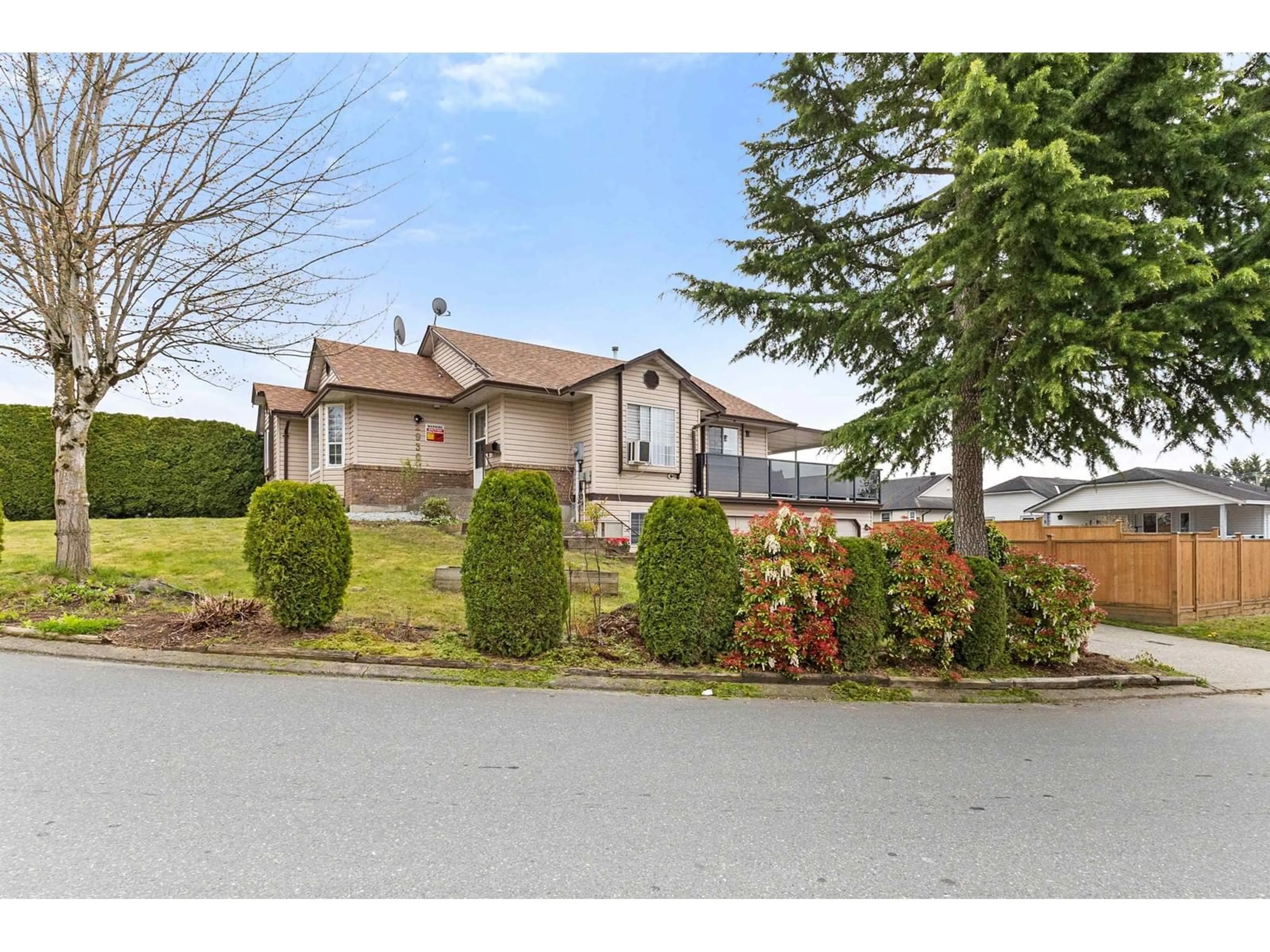 Unknown for 2930 EDGEHILL, Abbotsford British Columbia V2T5J9