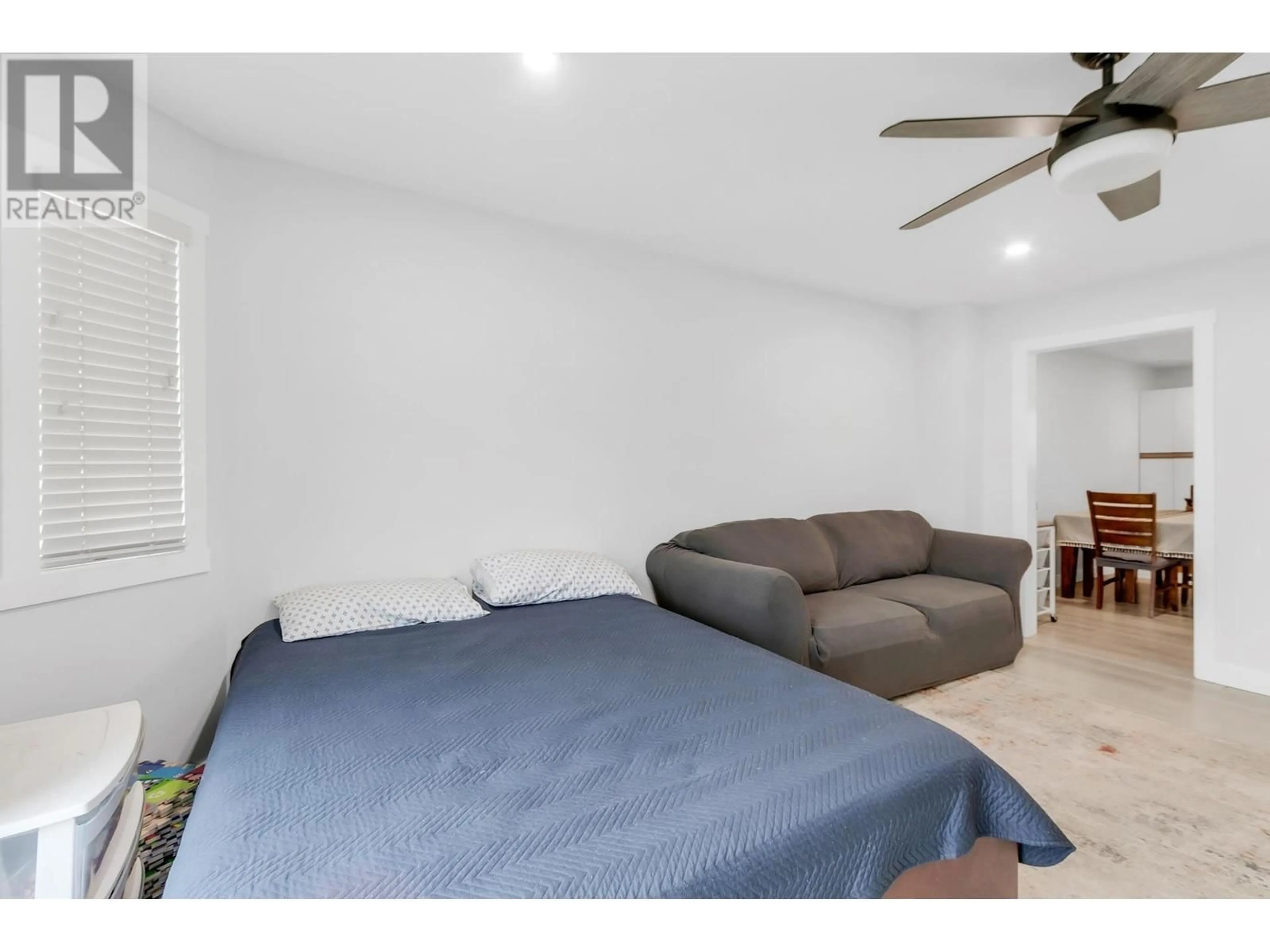 A pic of a room for 3329 WESTWOOD DRIVE, Prince George British Columbia V2N1S4