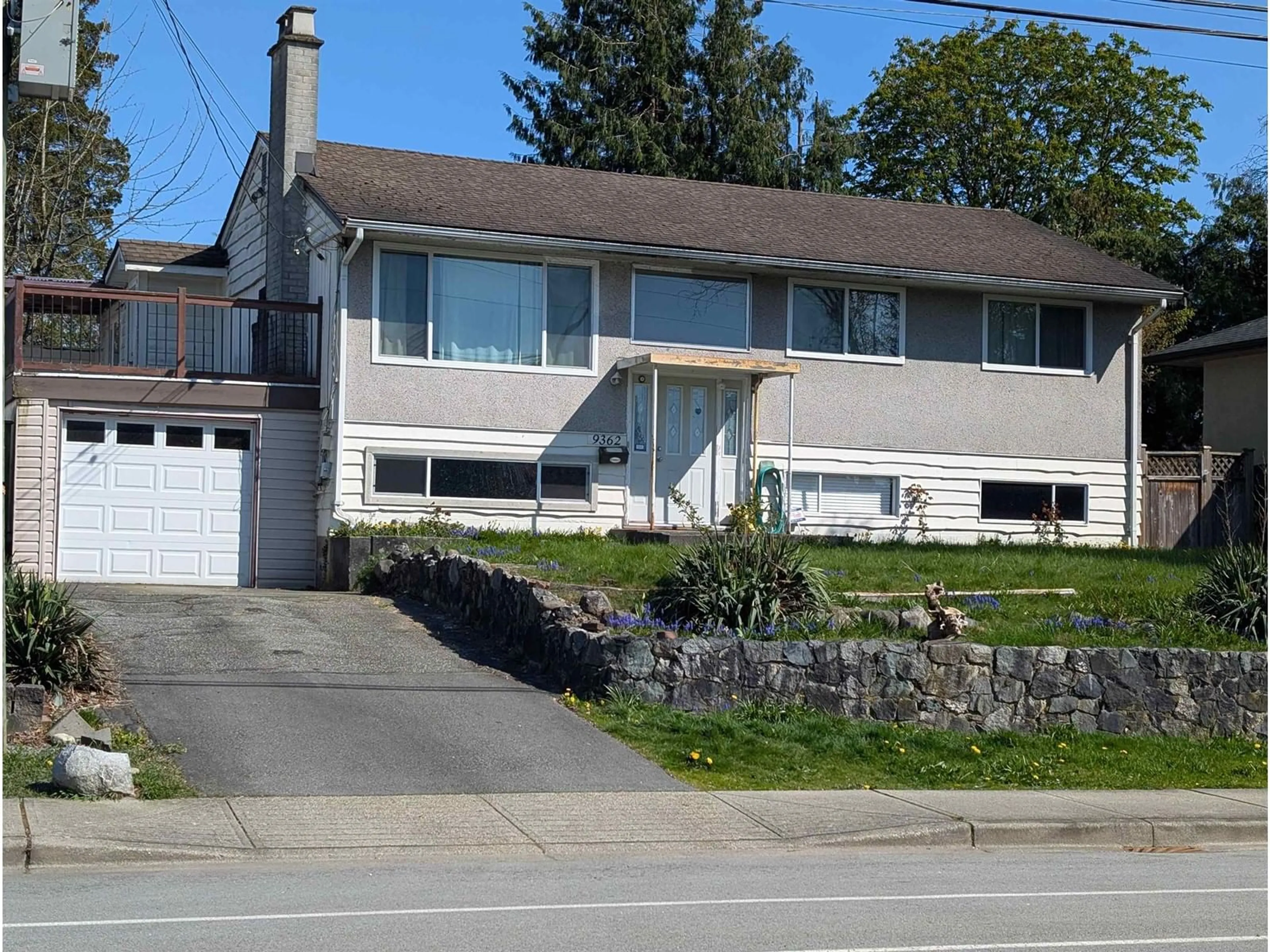 Home with vinyl exterior material, street for 9362 114, Delta British Columbia V4C5K7