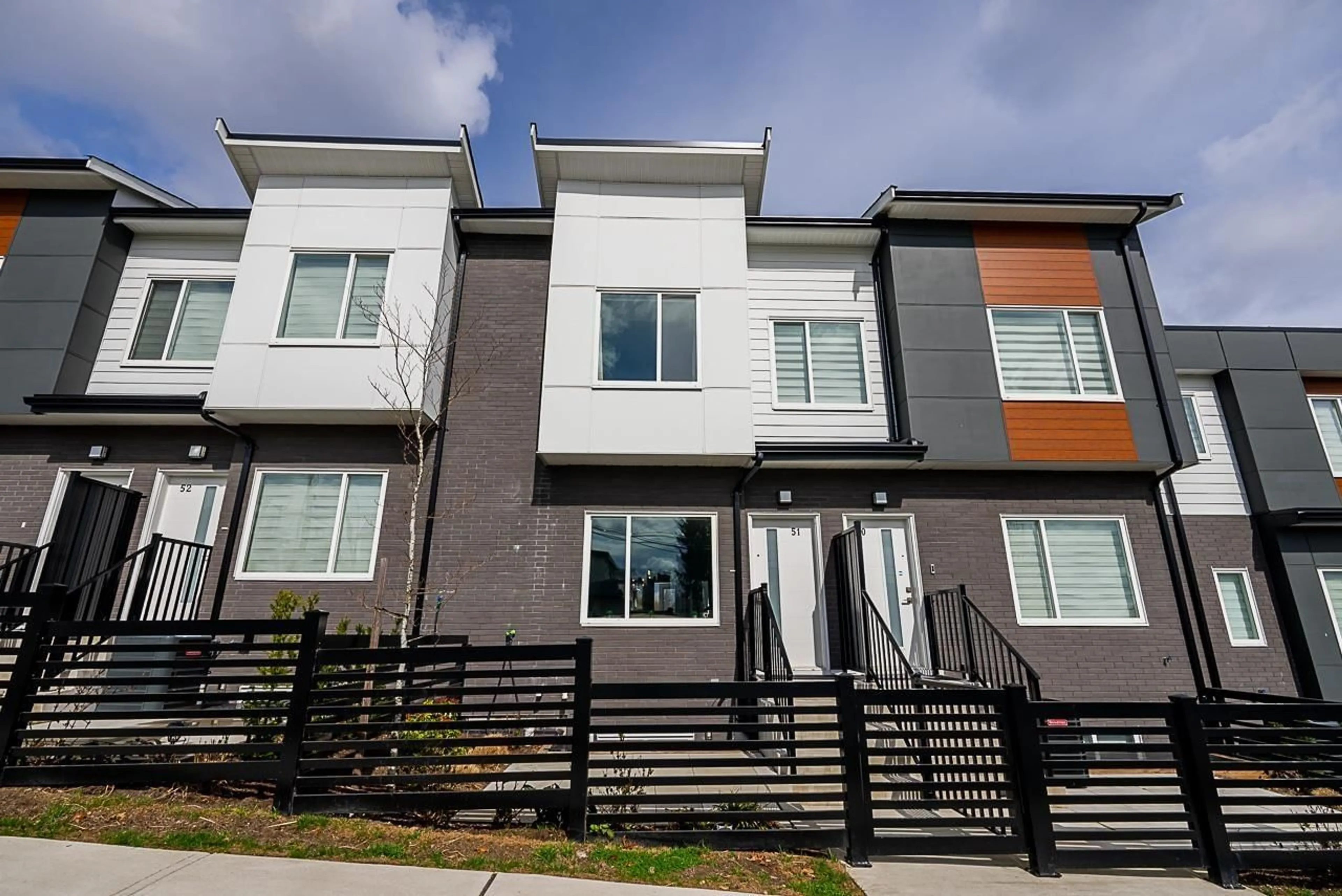 Home with vinyl exterior material, street for 51 - 9652 162A, Surrey British Columbia V4N2E4