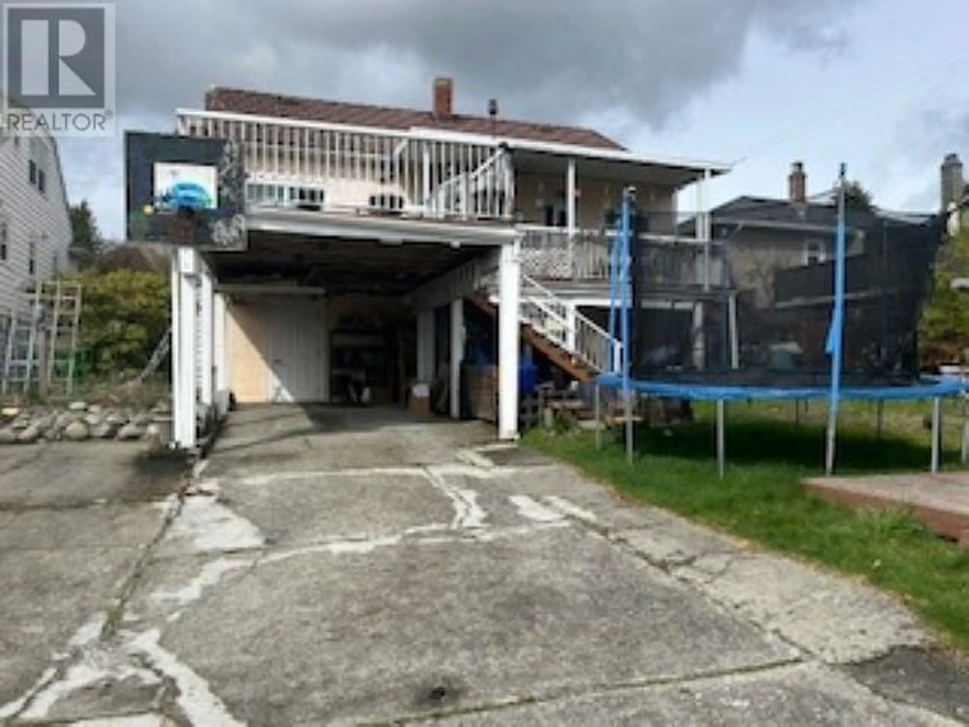 A pic from outside/outdoor area/front of a property/back of a property/a pic from drone, street for 1828 EIGHTH AVENUE, New Westminster British Columbia V3M2T1