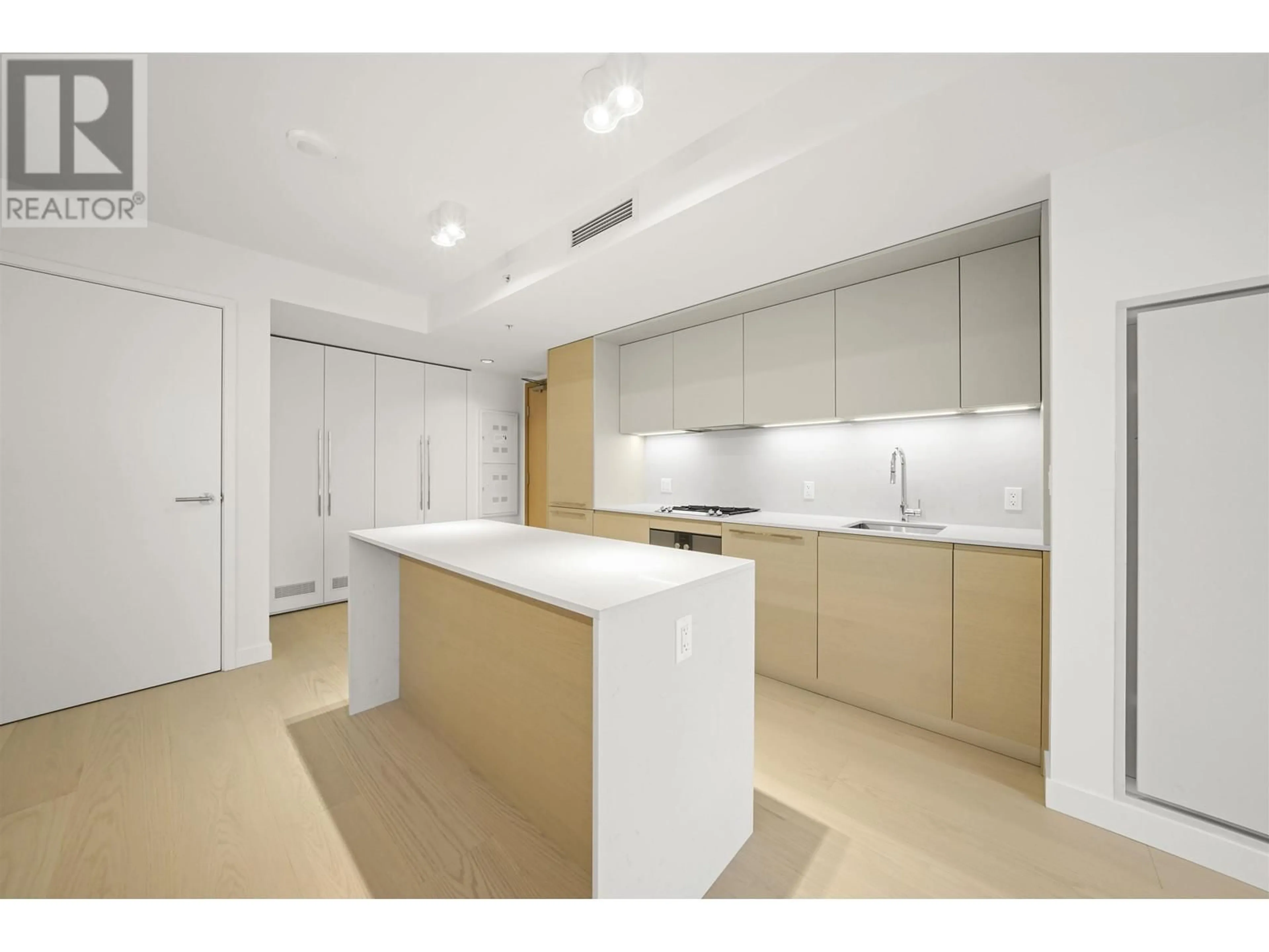 Standard kitchen, unknown for 3207 - 1289 HORNBY STREET, Vancouver British Columbia V6G1A5