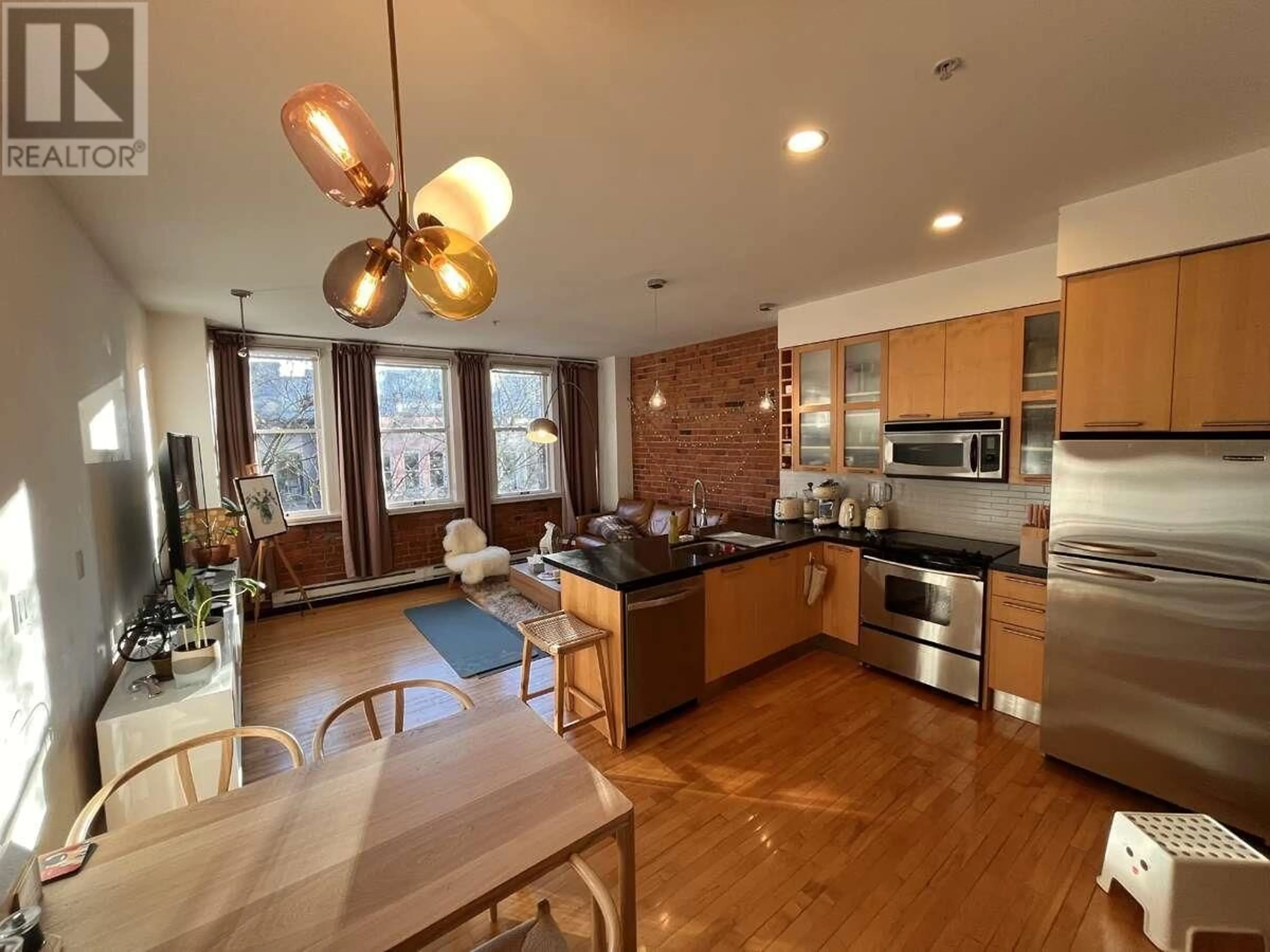 Open concept kitchen, unknown for 403 - 345 WATER STREET, Vancouver British Columbia V6B1B8