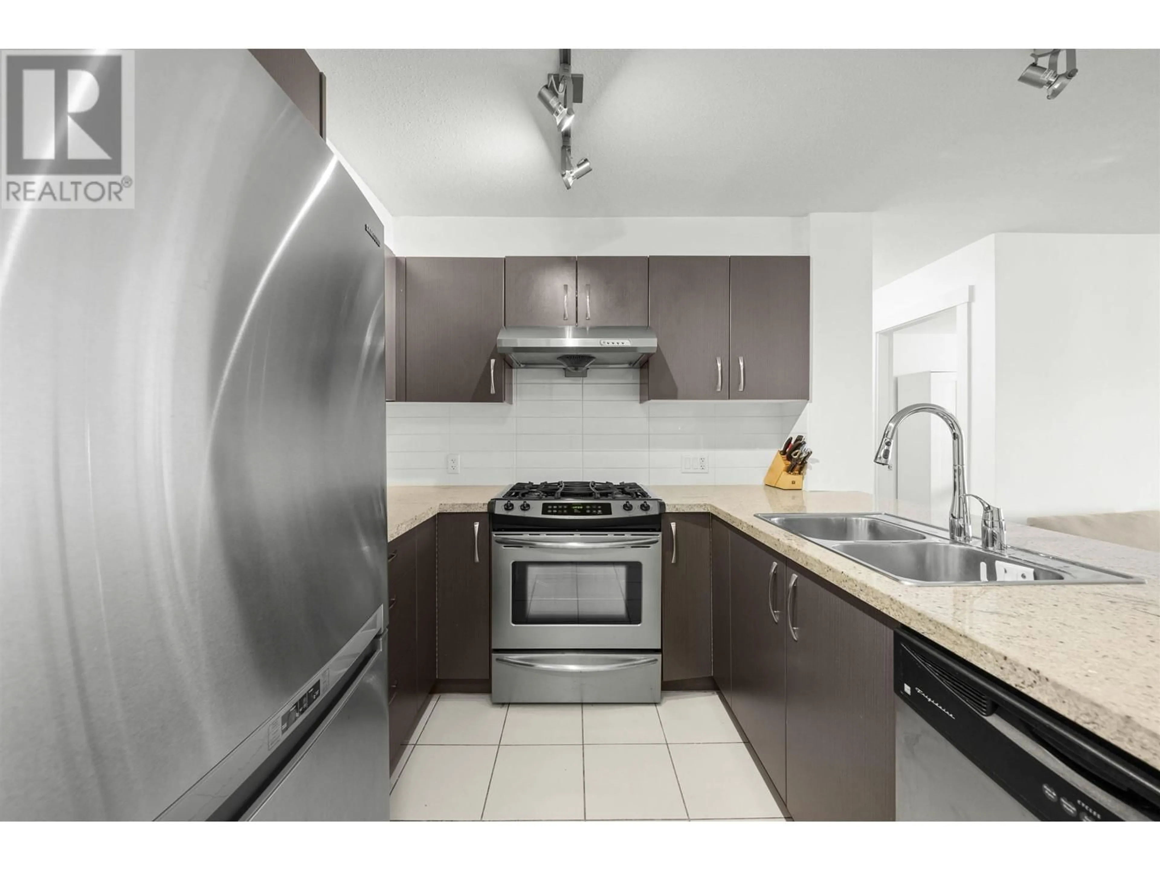 Standard kitchen, unknown for 332 - 9288 ODLIN ROAD, Richmond British Columbia V6X0C3