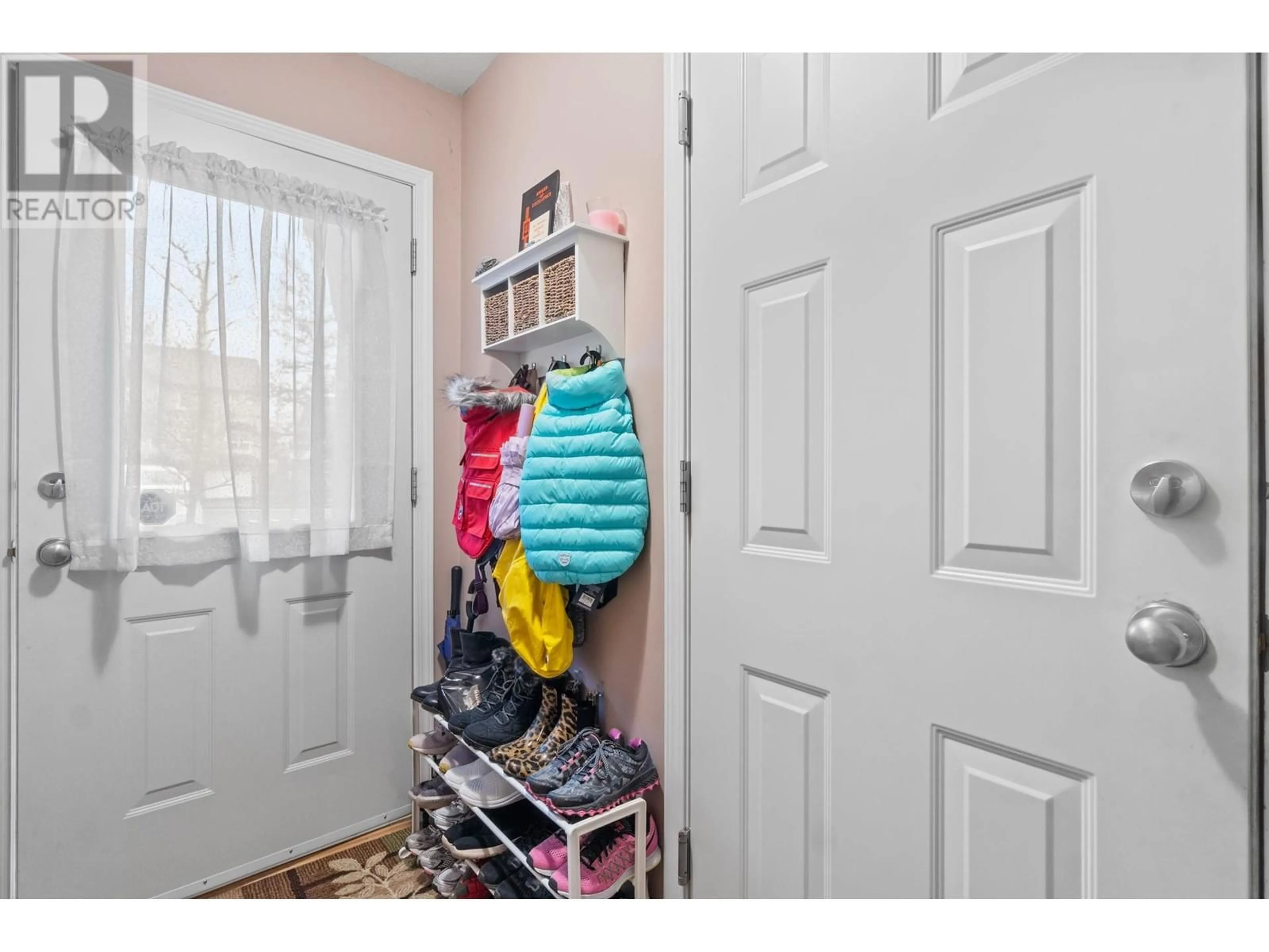 Indoor entryway for 144 - 1055 RIVERWOOD GATE, Port Coquitlam British Columbia V3B8C3