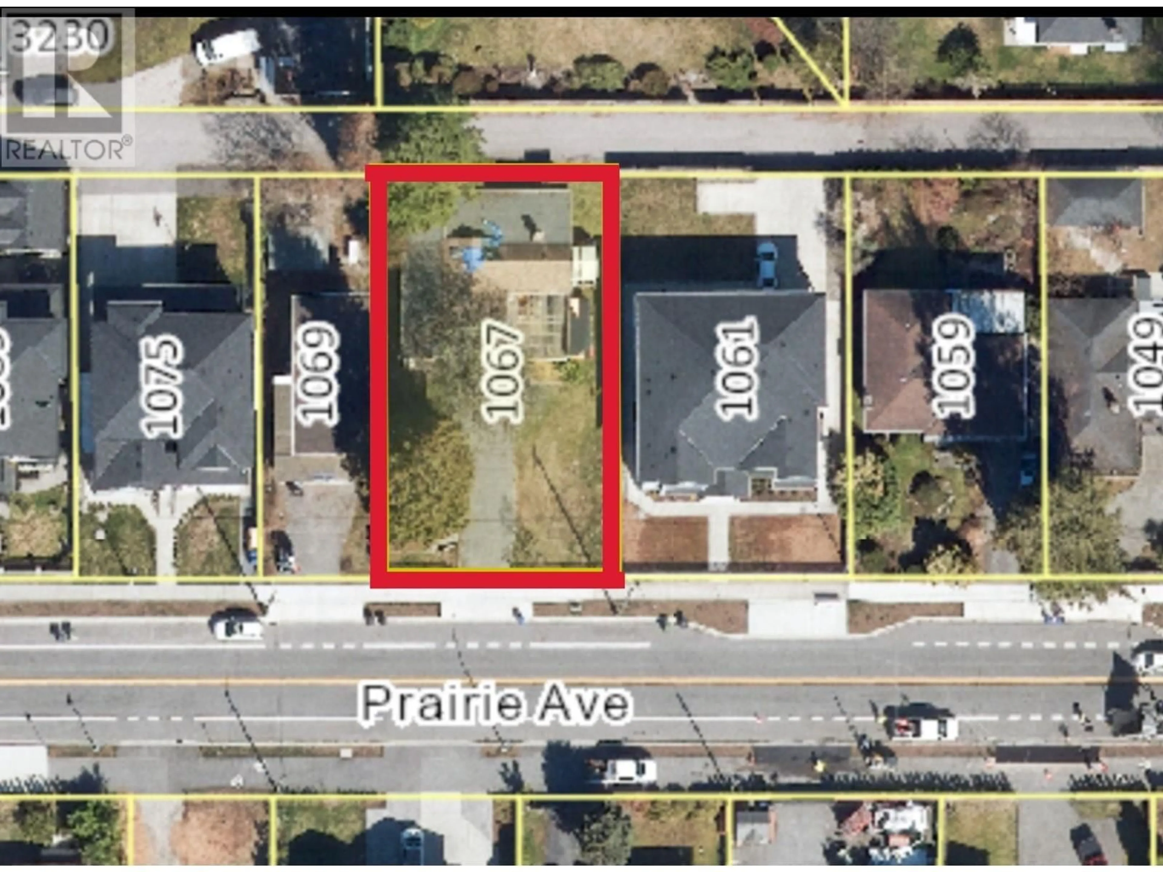 A pic from outside/outdoor area/front of a property/back of a property/a pic from drone, street for 1067 PRAIRIE AVENUE, Port Coquitlam British Columbia V3B1S5
