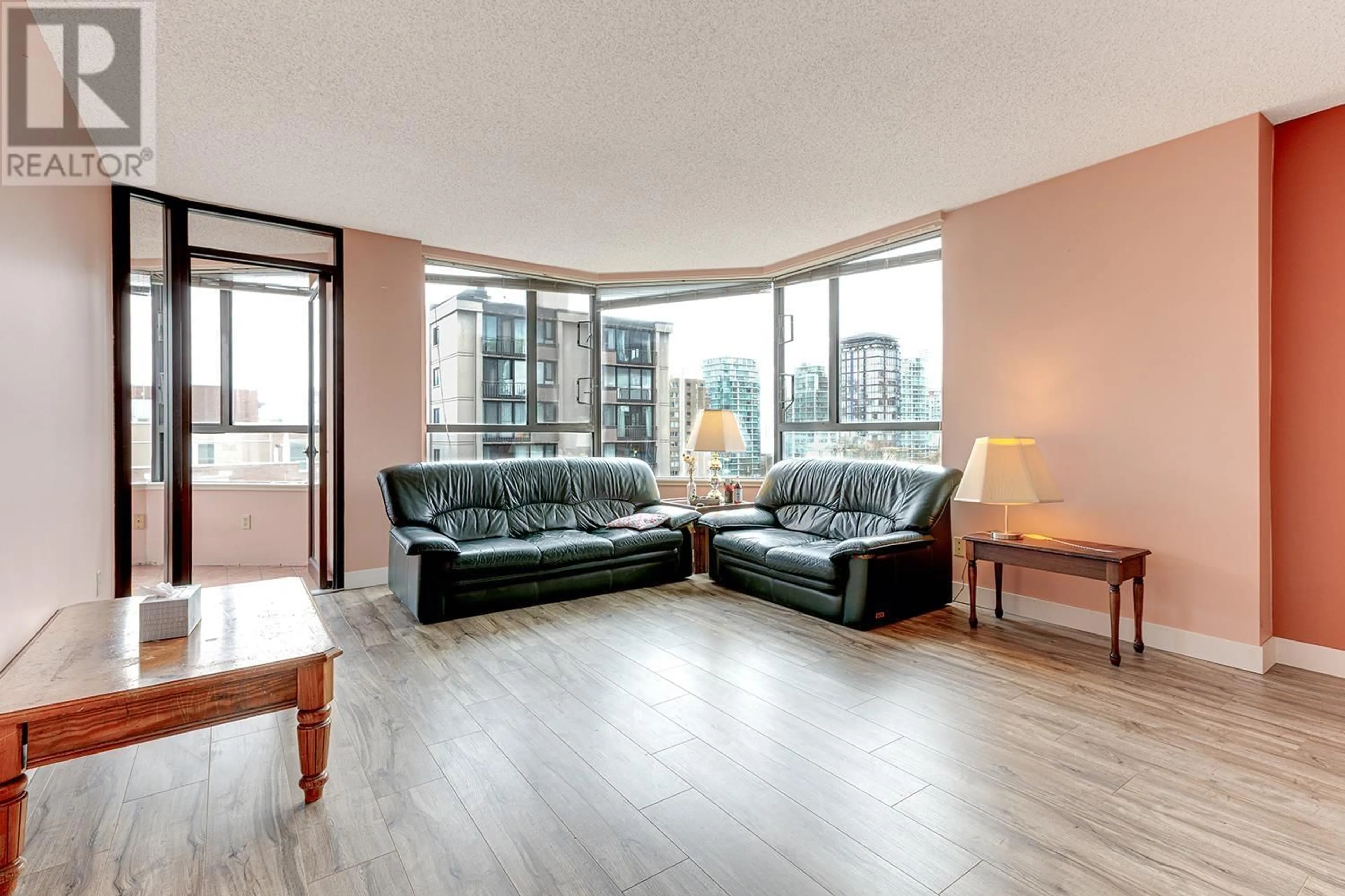 Living room with furniture, wood/laminate floor for 802 - 1860 ROBSON STREET, Vancouver British Columbia V6G3C1