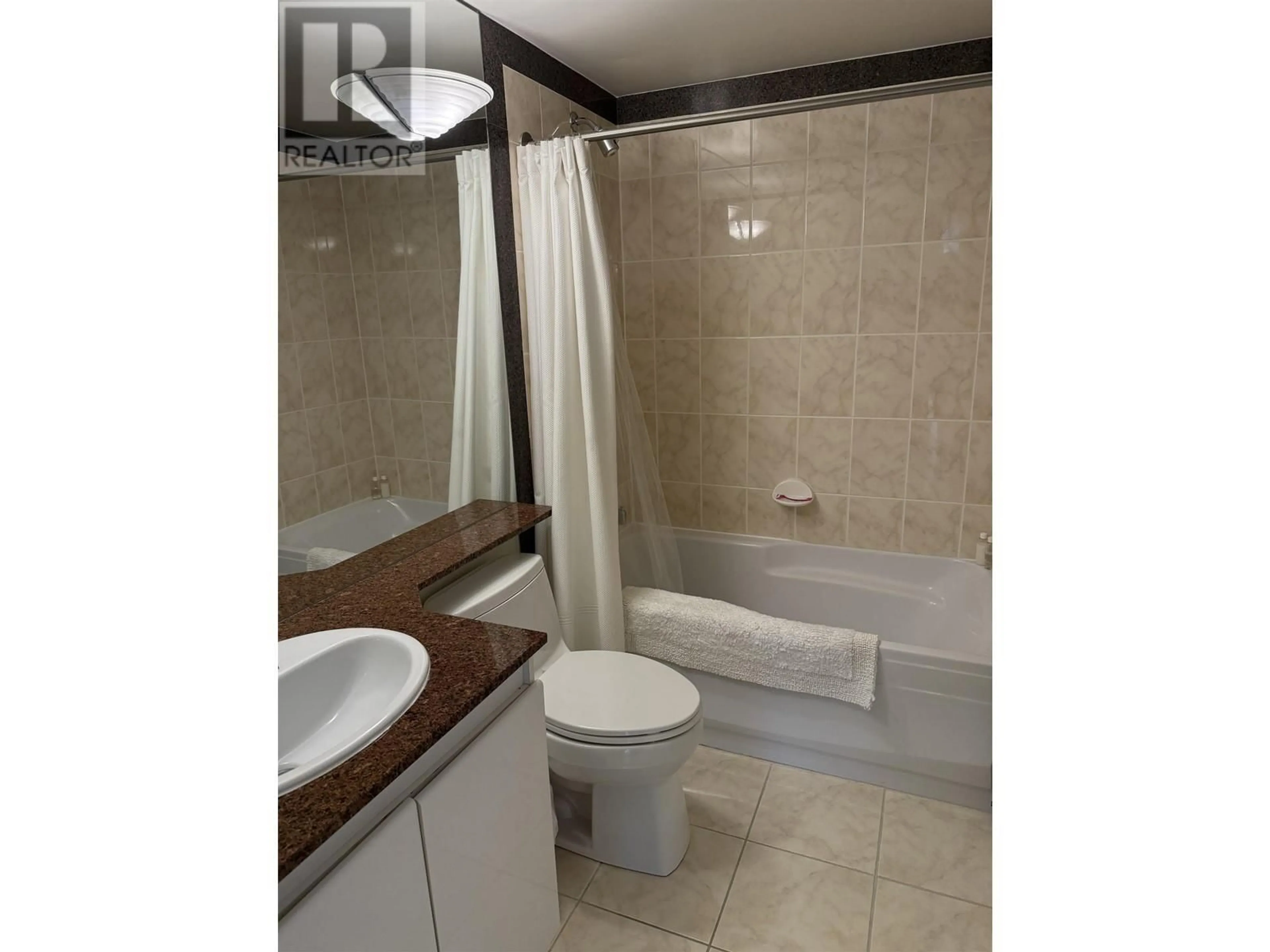 Standard bathroom, ceramic/tile floor for 2506 - 1050 BURRARD STREET, Vancouver British Columbia V6Z2S3