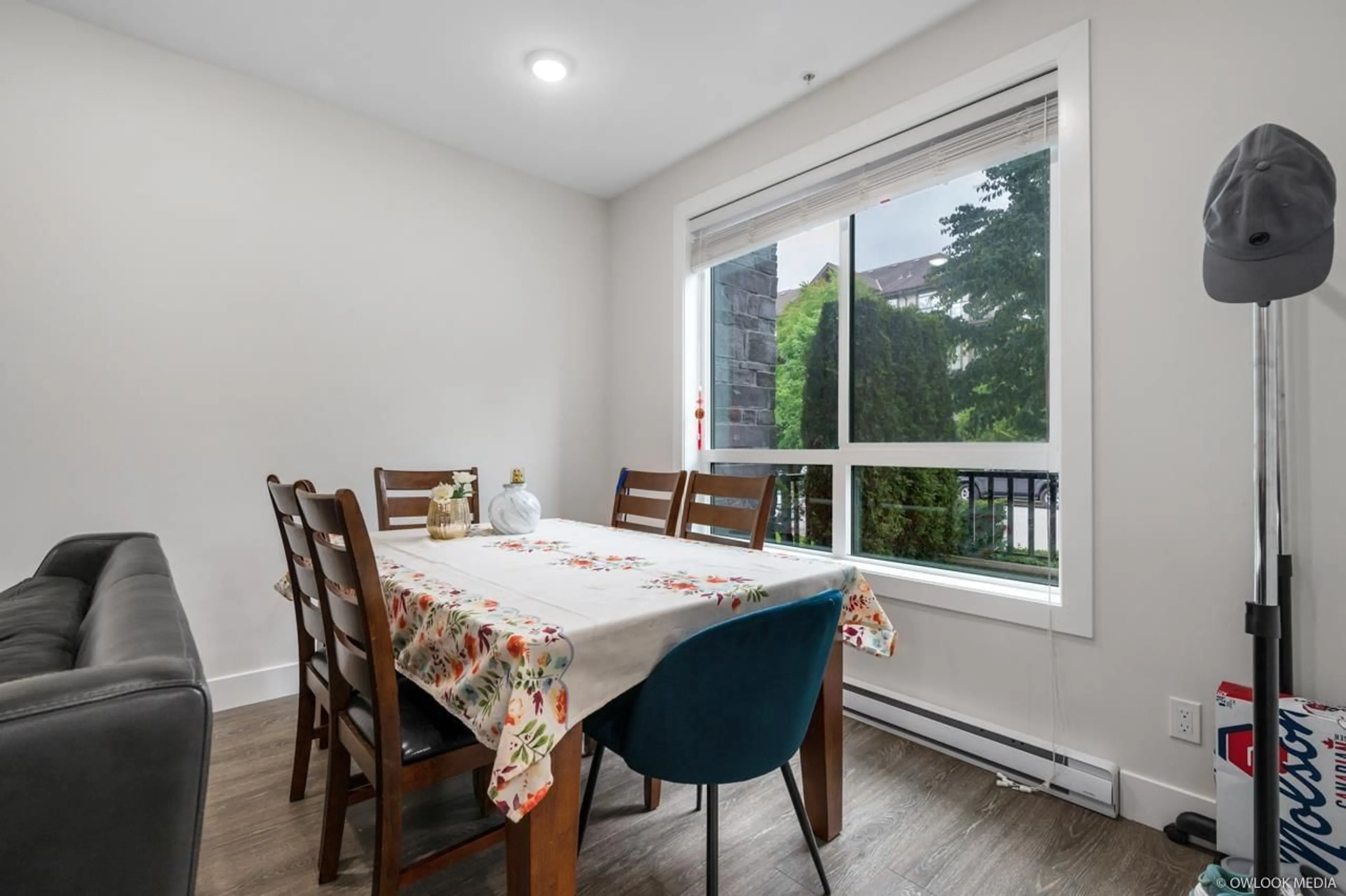 Dining room, wood/laminate floor for 119 - 15351 101, Surrey British Columbia V3R0G2