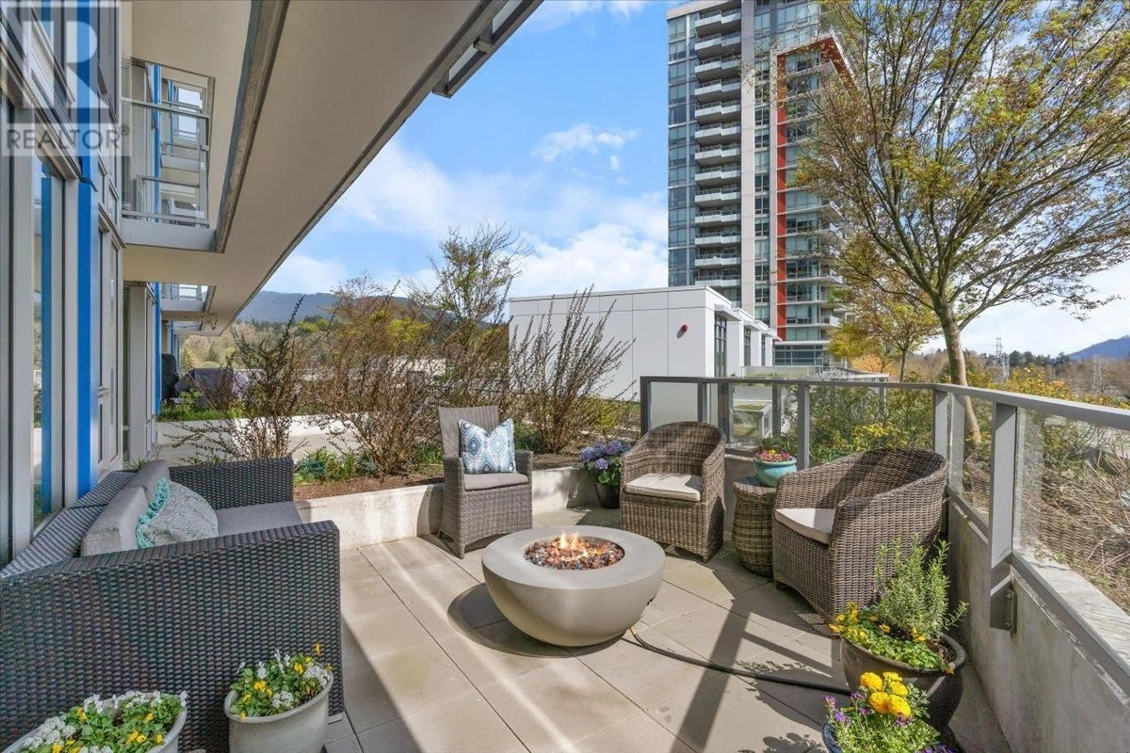 Patio, water/lake/river/ocean view for 706 - 1500 FERN STREET, North Vancouver British Columbia V7J0E6