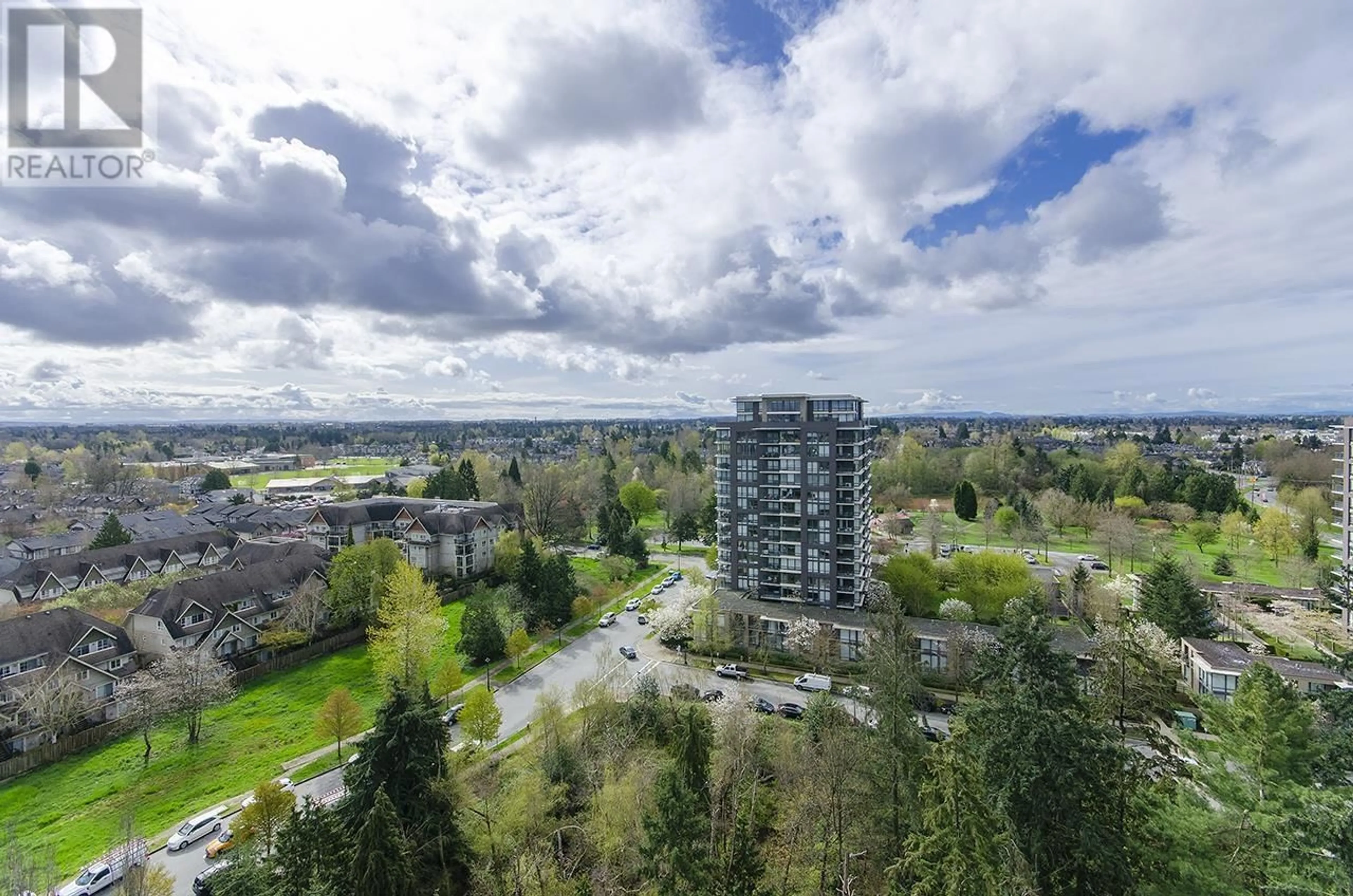 A pic from outside/outdoor area/front of a property/back of a property/a pic from drone, unknown for 1802 - 9133 HEMLOCK DRIVE, Richmond British Columbia V6Y4J9