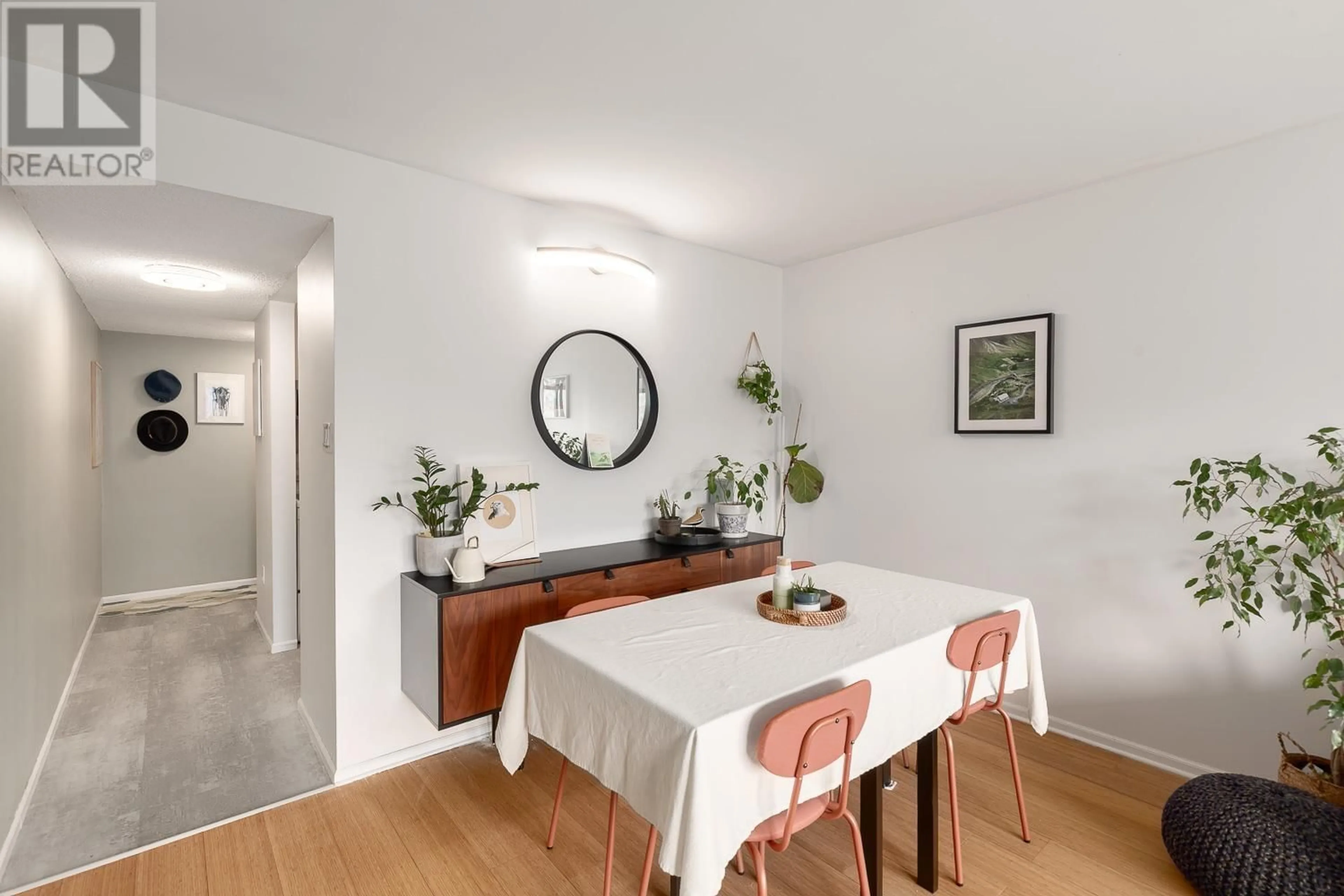 Dining room, unknown for 1401 - 4194 MAYWOOD STREET, Burnaby British Columbia V5H4E9