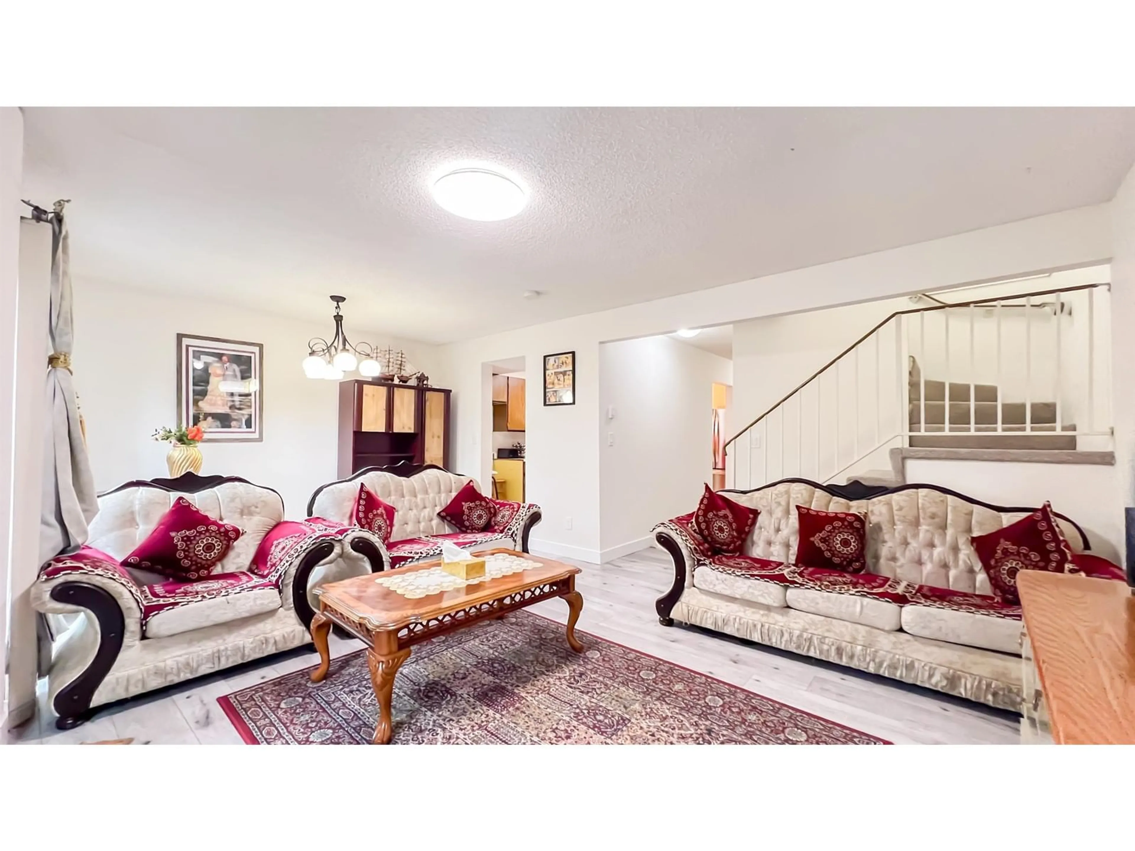 Living room with furniture, carpet floor for 55 - 6712 BAKER, Delta British Columbia V4E2V3