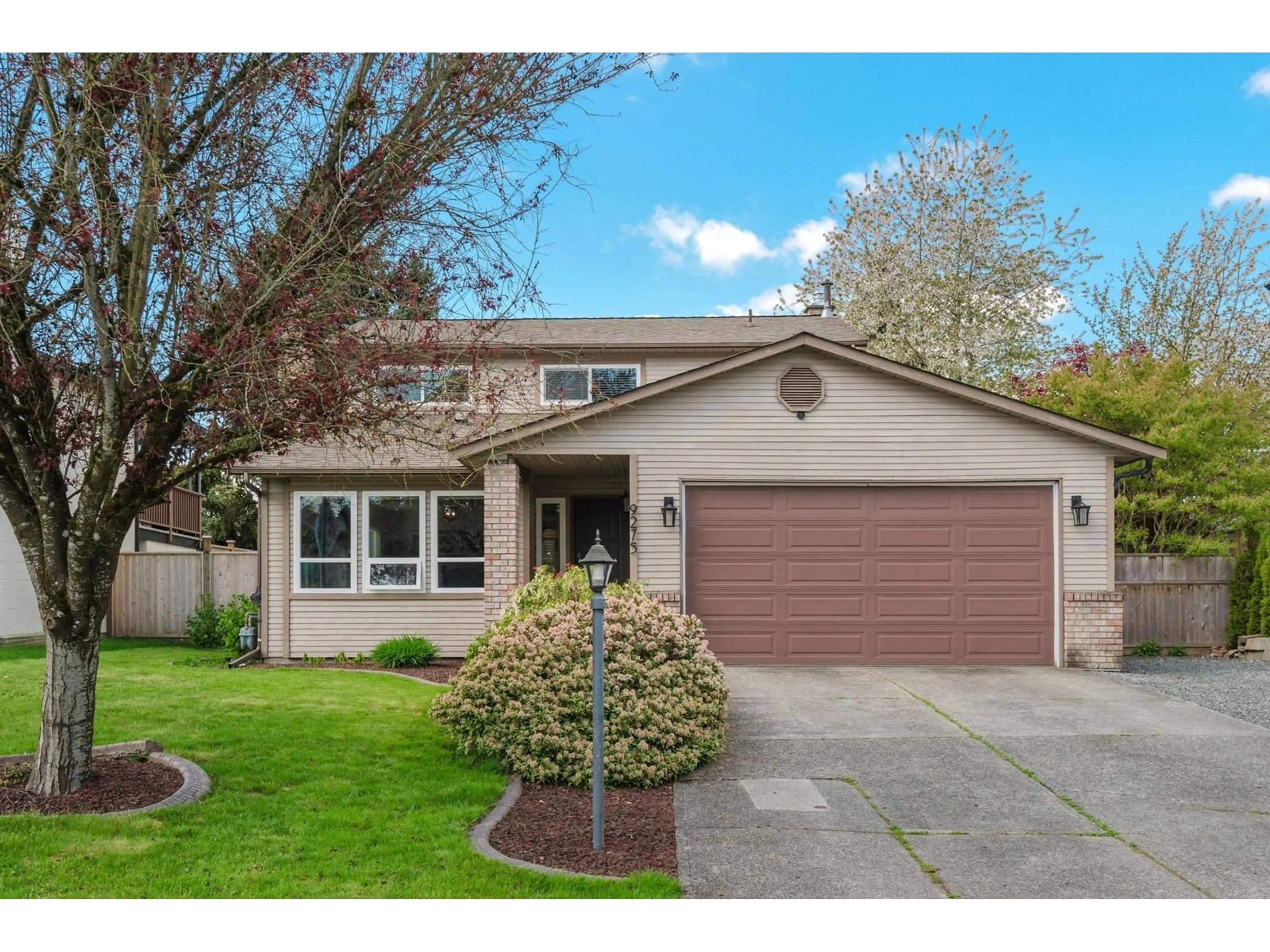 Home with vinyl exterior material, street for 9275 212B, Langley British Columbia V1M1K9
