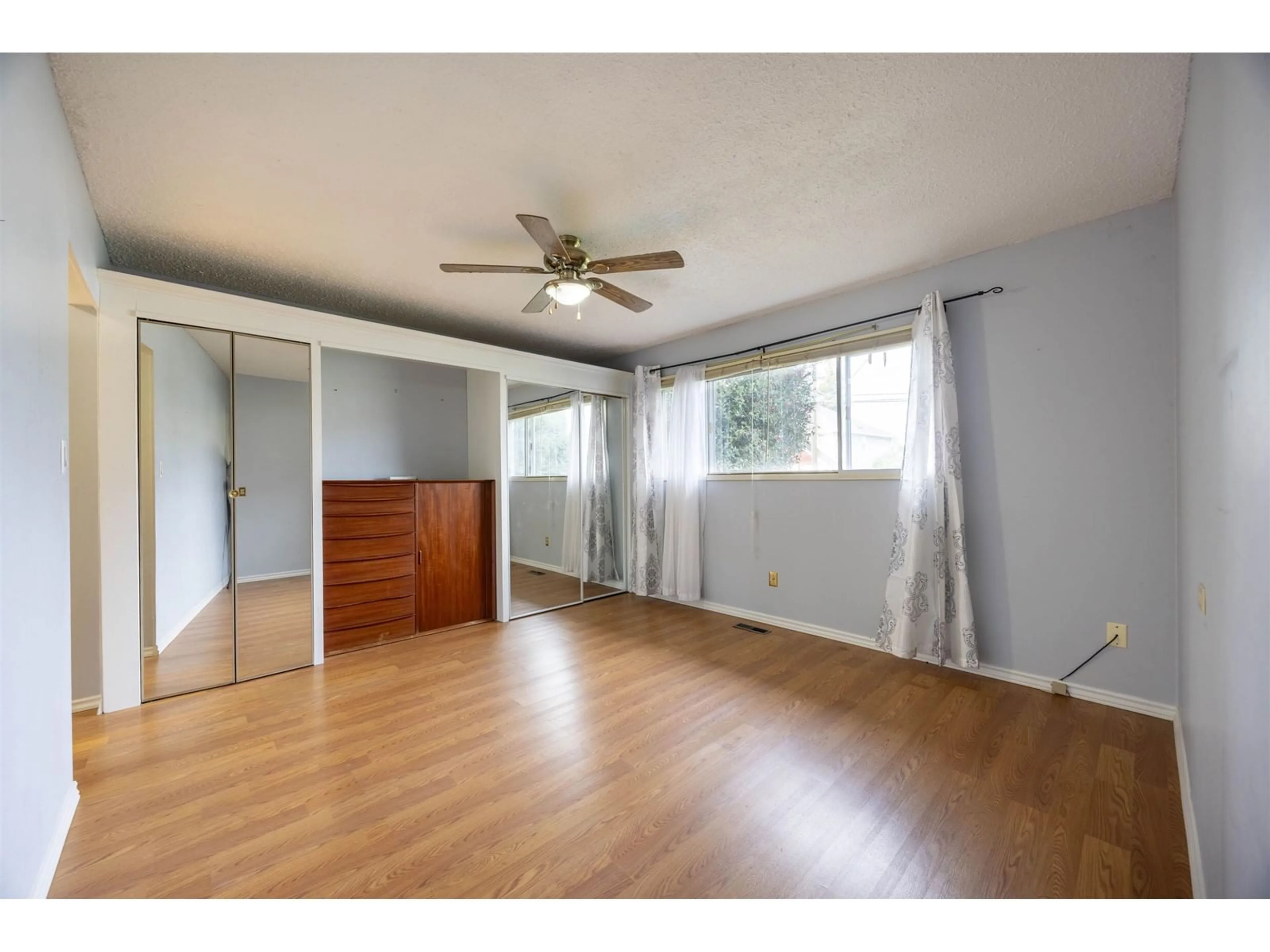 A pic of a room for 45346 SOUTH SUMAS ROAD, Chilliwack British Columbia V2R1R8