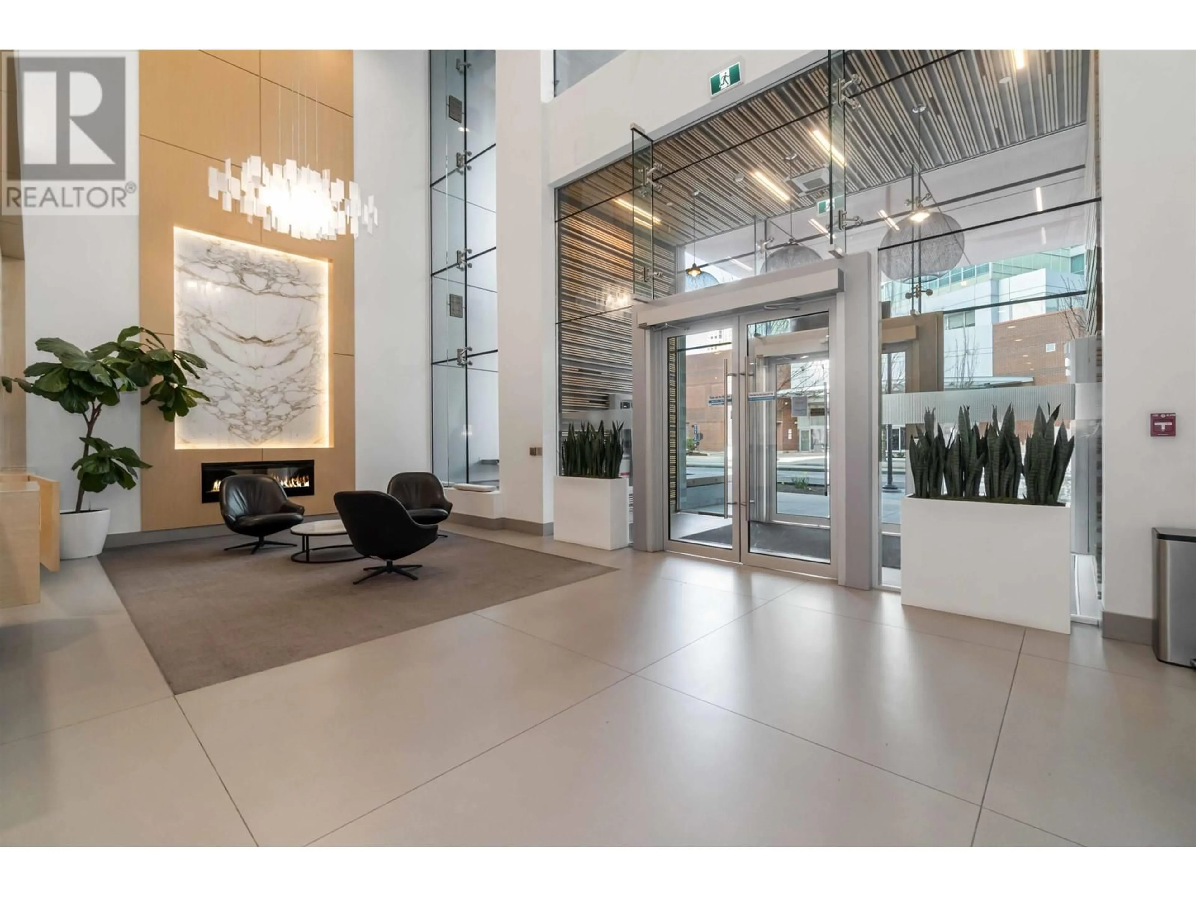 Indoor foyer for 2602 - 6080 MCKAY AVENUE, Burnaby British Columbia V5H0J4