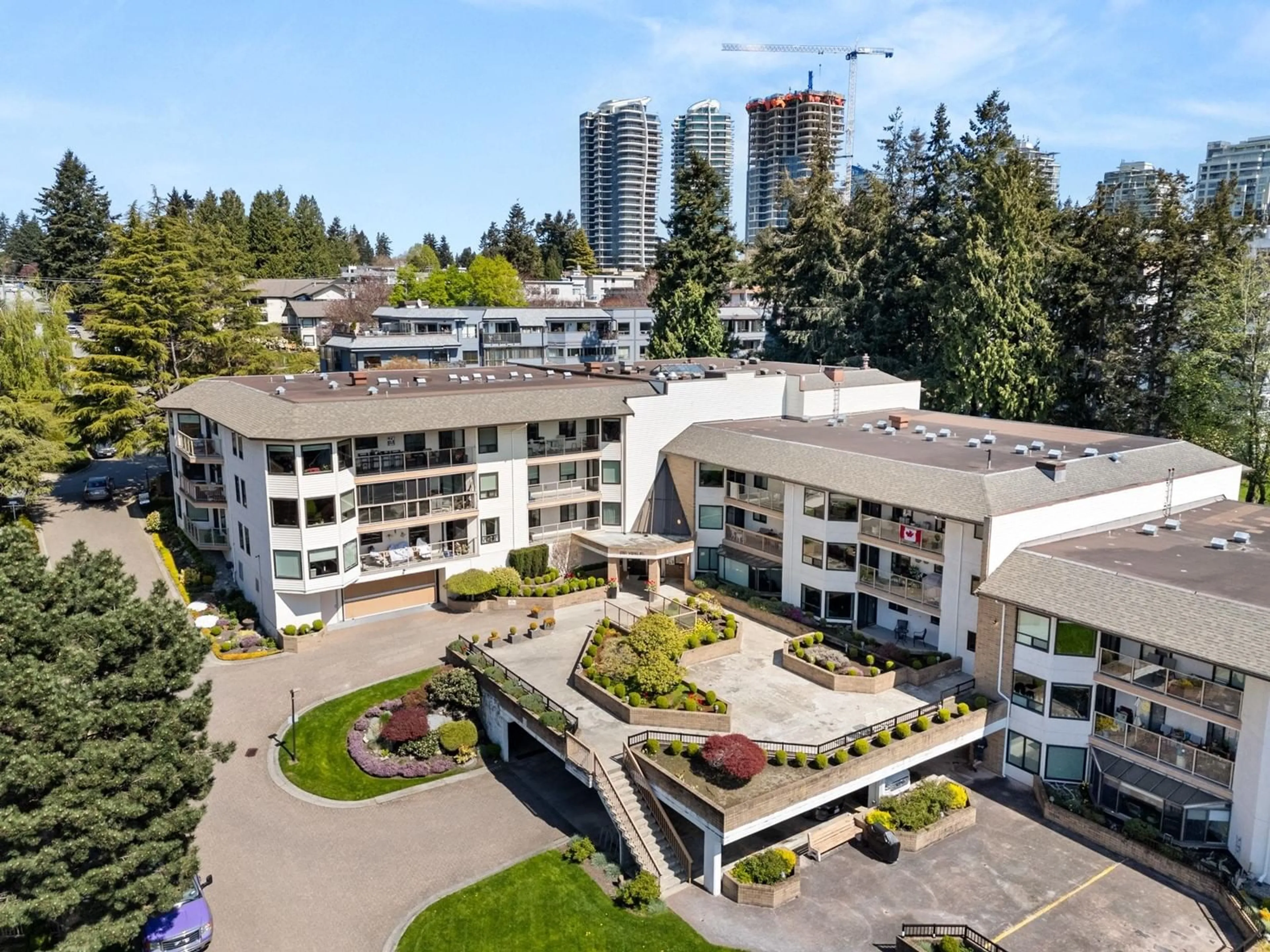 A pic from outside/outdoor area/front of a property/back of a property/a pic from drone, unknown for 410 - 1350 VIDAL, Surrey British Columbia V4B5G6