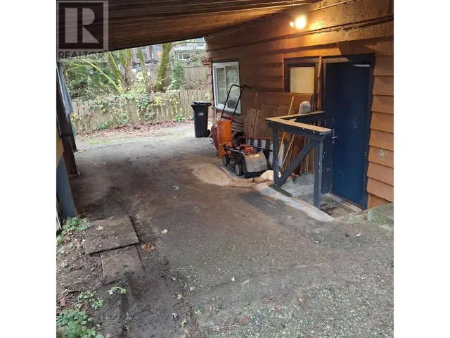 938 CLARKE ROAD, Port Moody 5