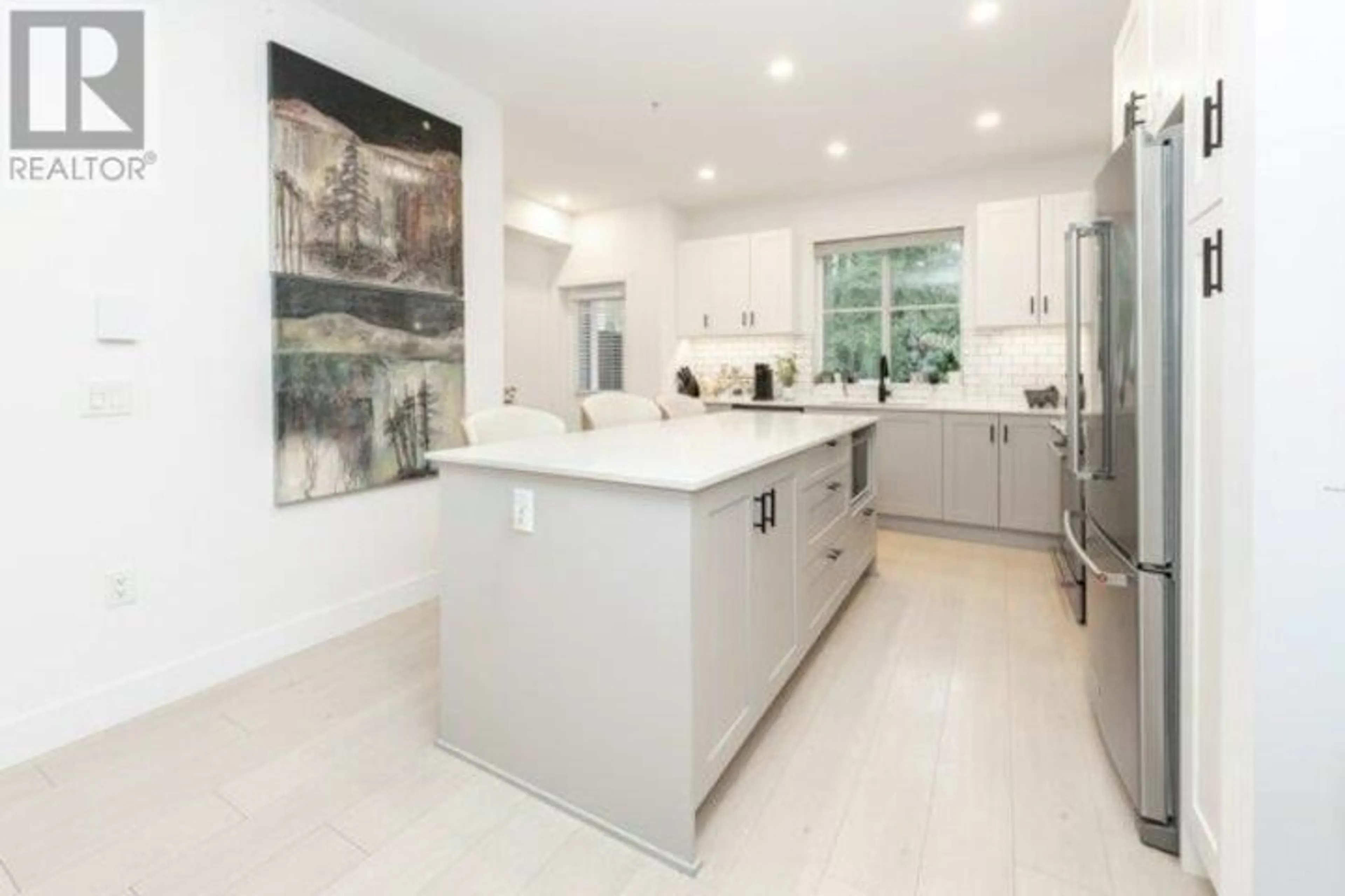 Contemporary kitchen, unknown for 8 - 24021 110 AVENUE, Maple Ridge British Columbia V2W0J9