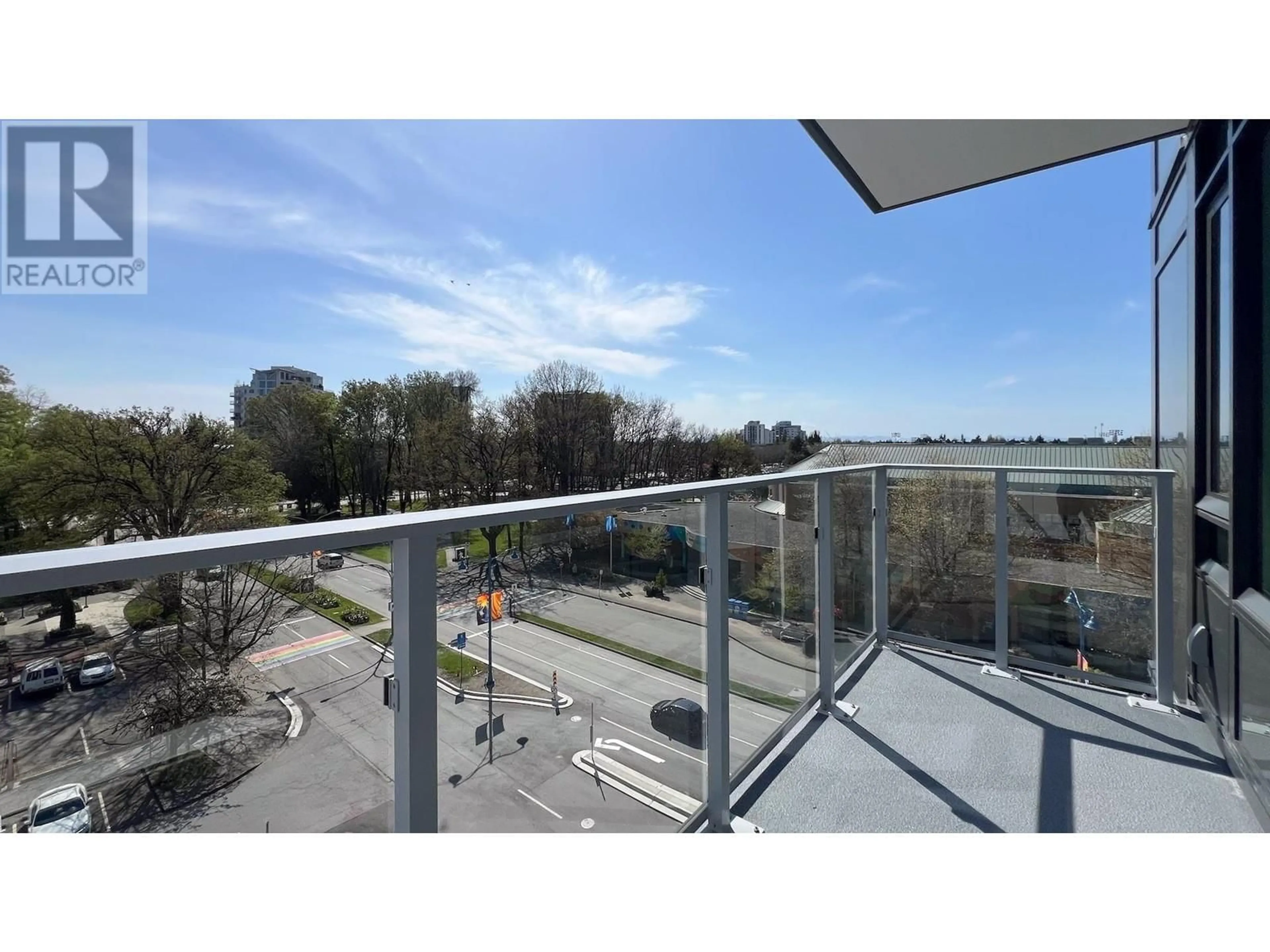 Balcony in the apartment, city buildings view from balcony for 524 - 6808 MINORU BOULEVARD, Richmond British Columbia V6Y0M7