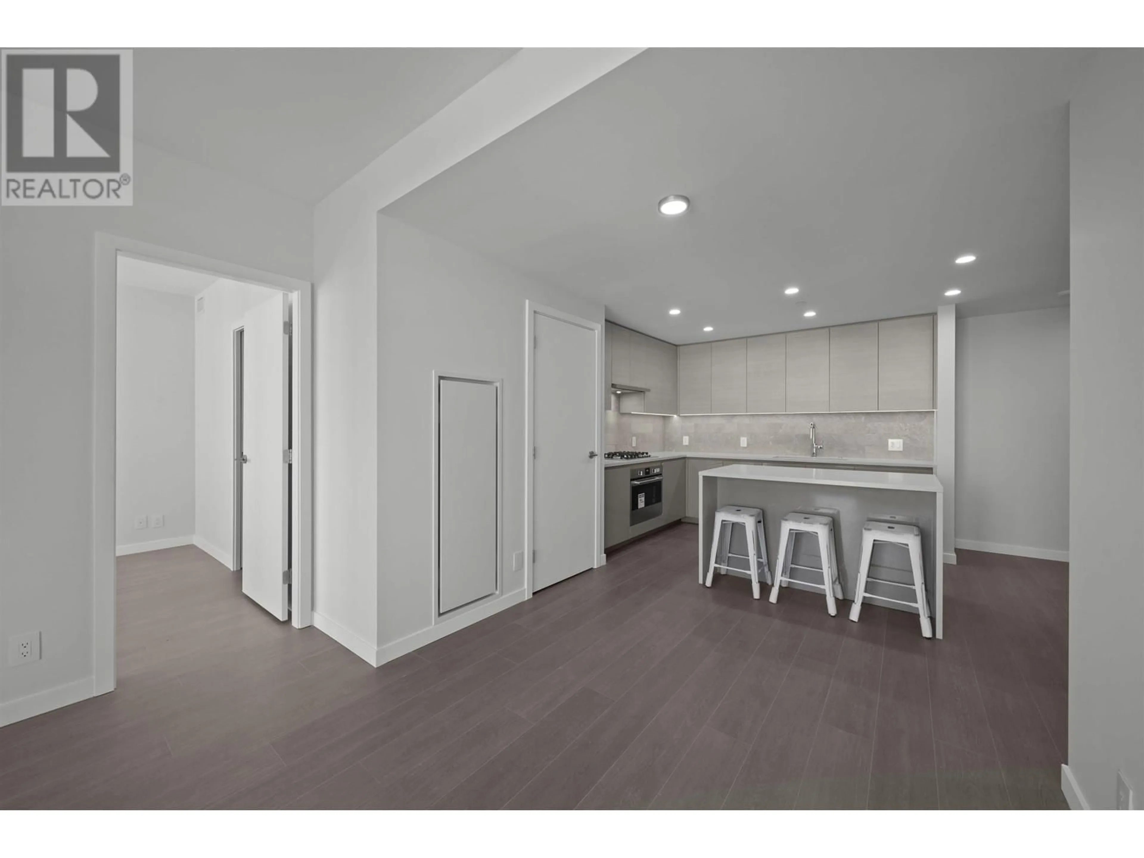 Open concept kitchen, unknown for 3911 - 2108 GILMORE AVENUE, Burnaby British Columbia V5C0N8