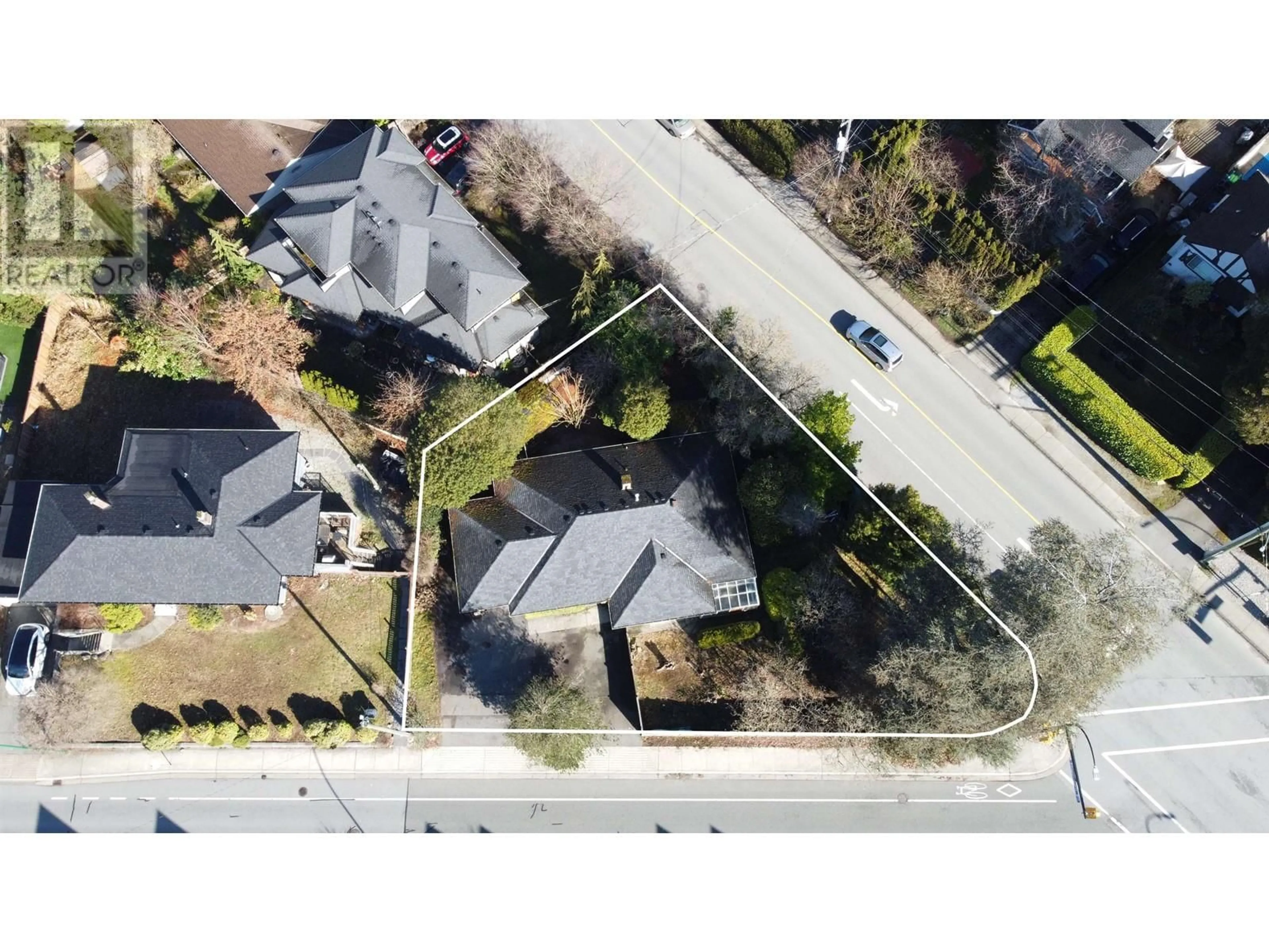 A pic from outside/outdoor area/front of a property/back of a property/a pic from drone, street for 1116 RIDGEWOOD DRIVE, North Vancouver British Columbia V7R1J3