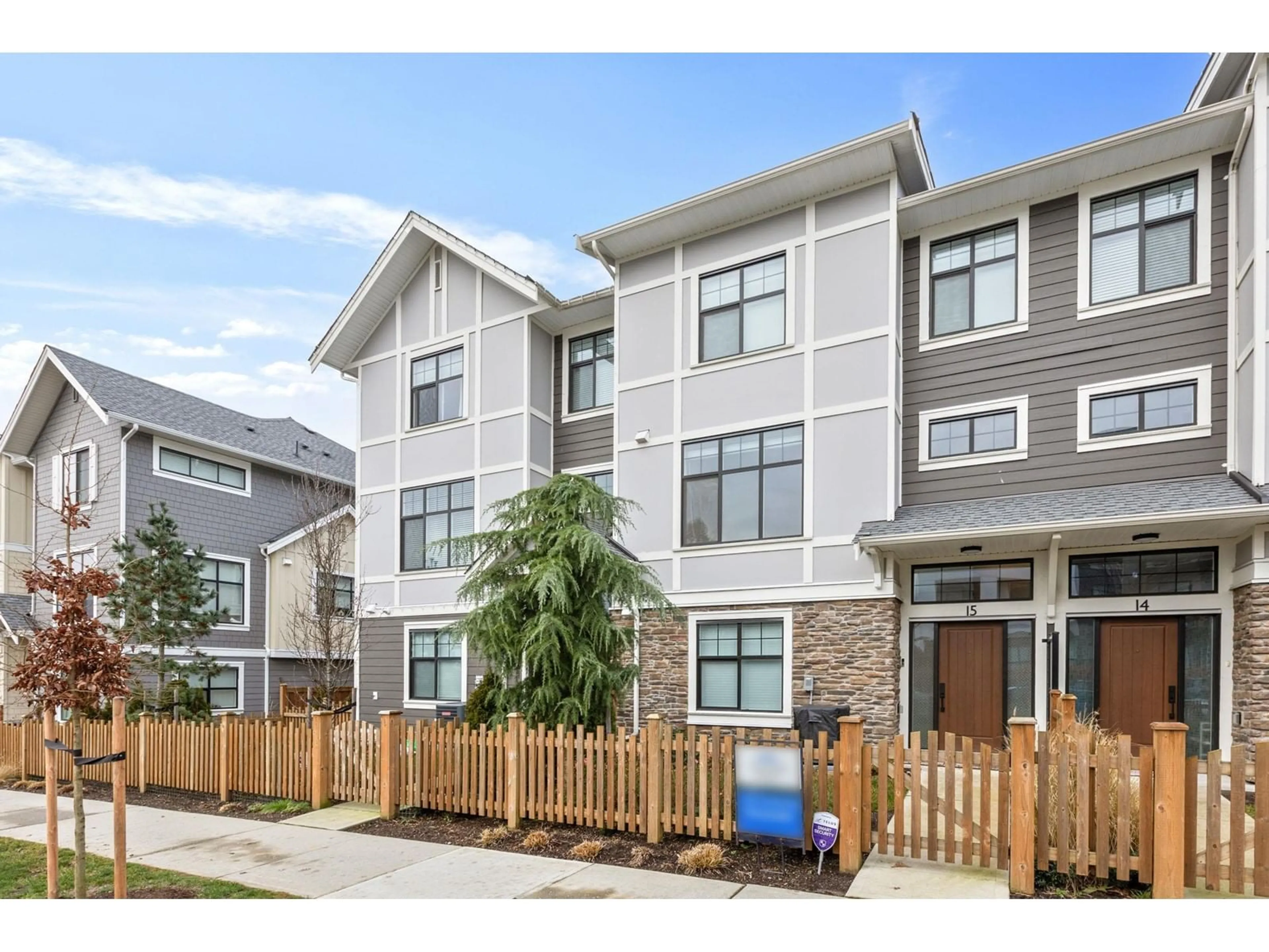 Home with vinyl exterior material, street for 15 - 20327 72B, Langley British Columbia V2Y4J6