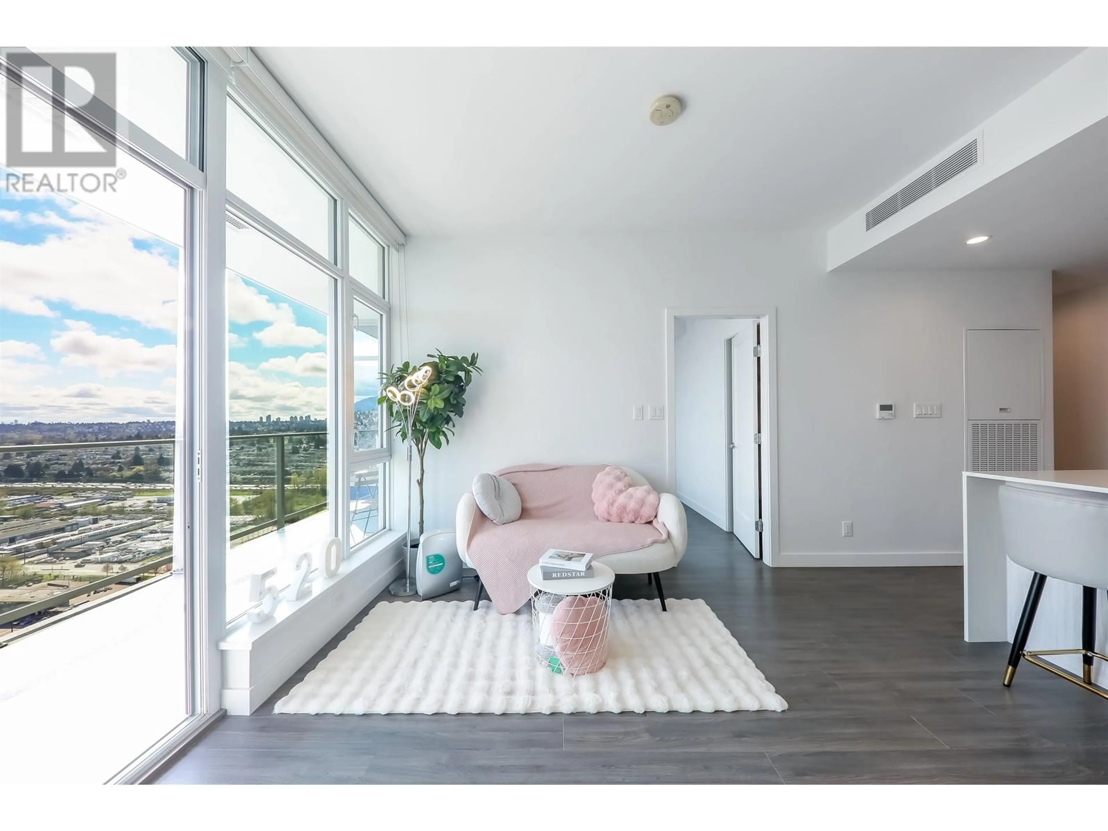 Unknown for 3304 - 2311 BETA AVENUE, Burnaby British Columbia V5C0M1