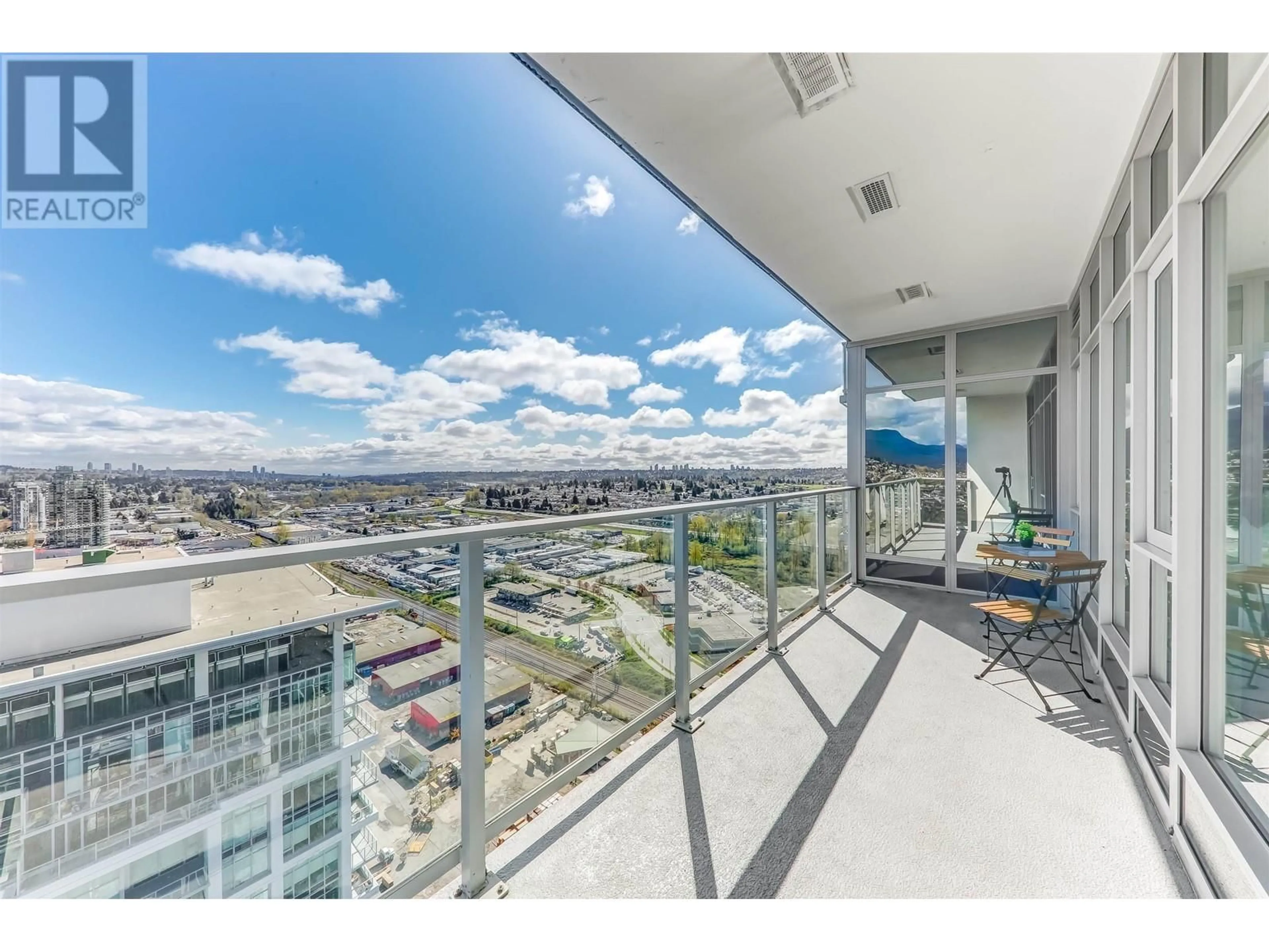 Unknown for 3304 - 2311 BETA AVENUE, Burnaby British Columbia V5C0M1
