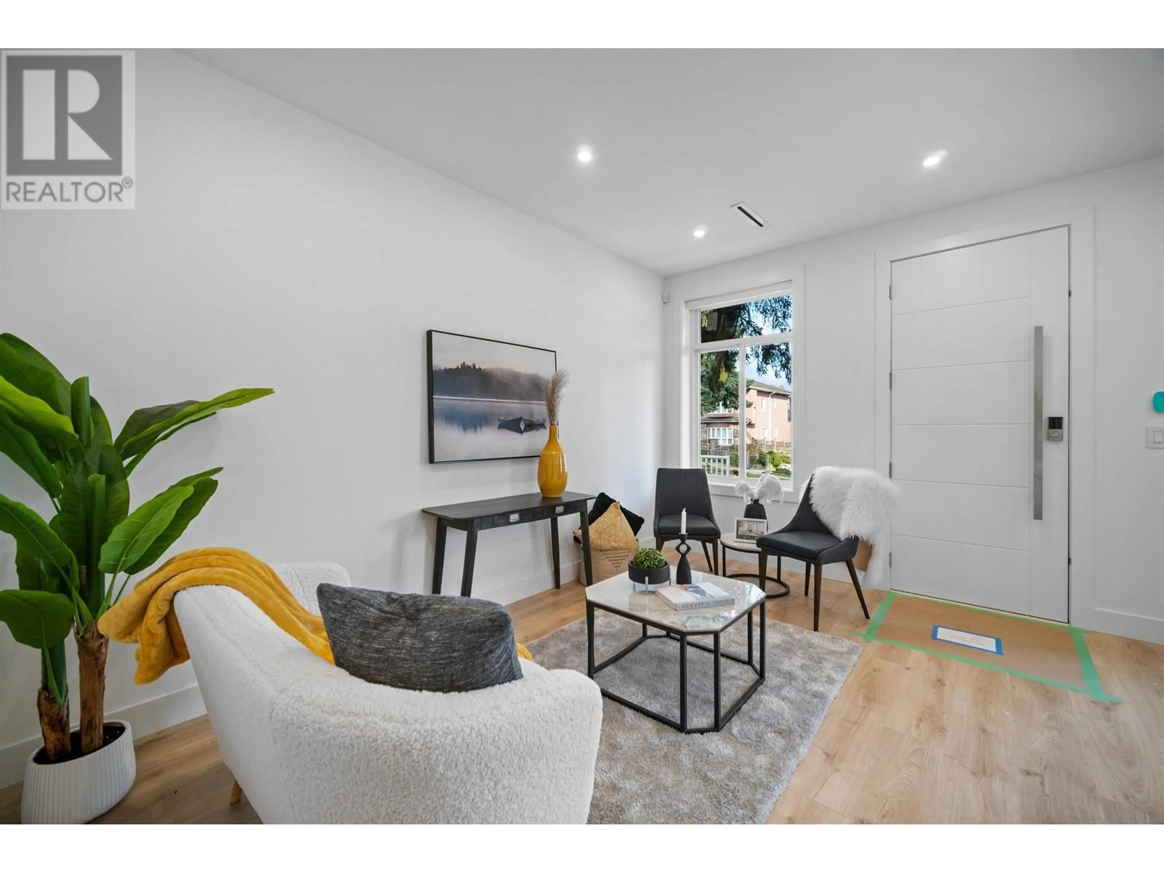 Living room with furniture, unknown for 1 - 3644 28TH AVENUE, Vancouver British Columbia V5R1T7