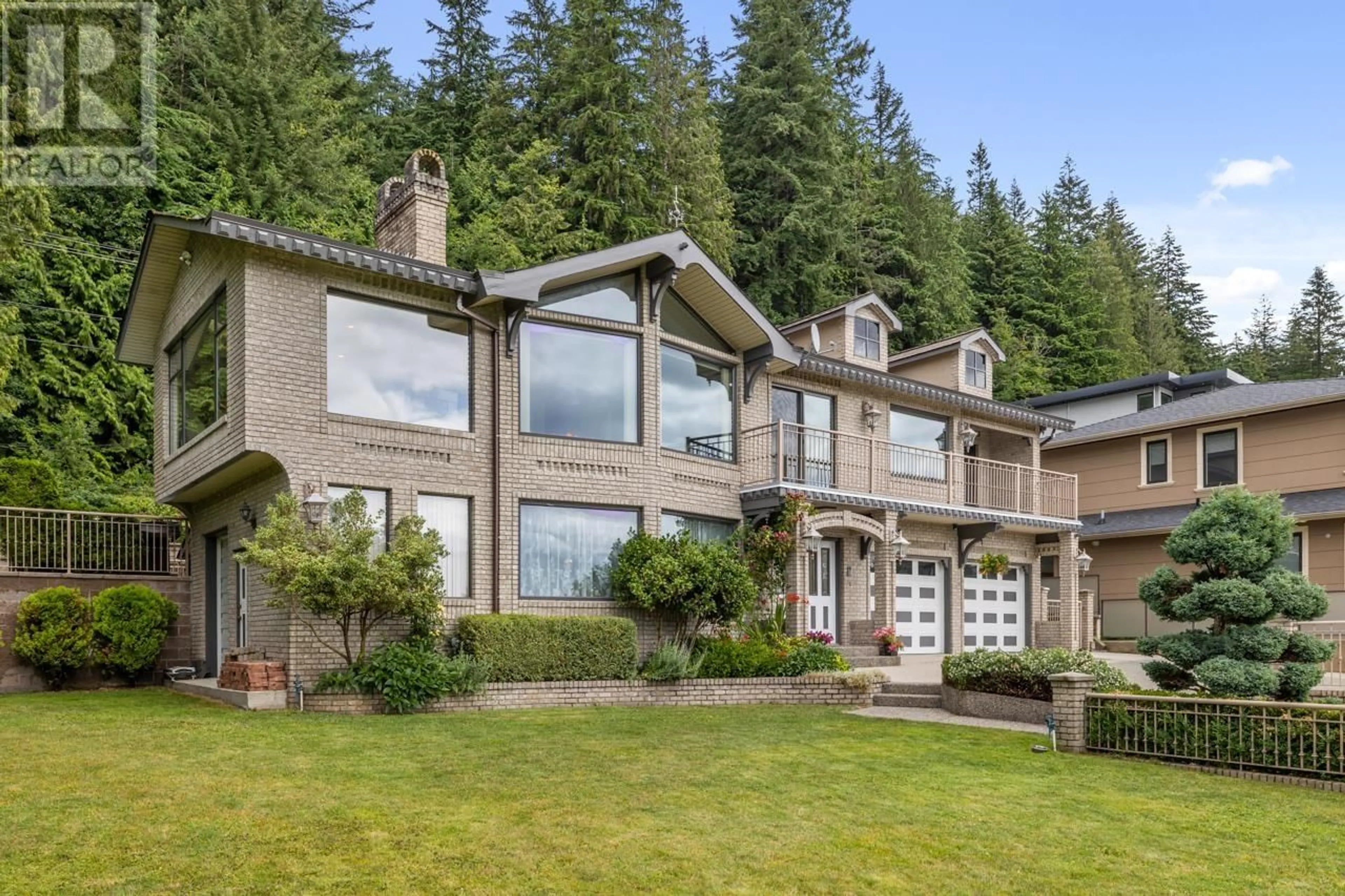 Home with vinyl exterior material, unknown for 1143 MILLSTREAM ROAD, West Vancouver British Columbia V7S2C8