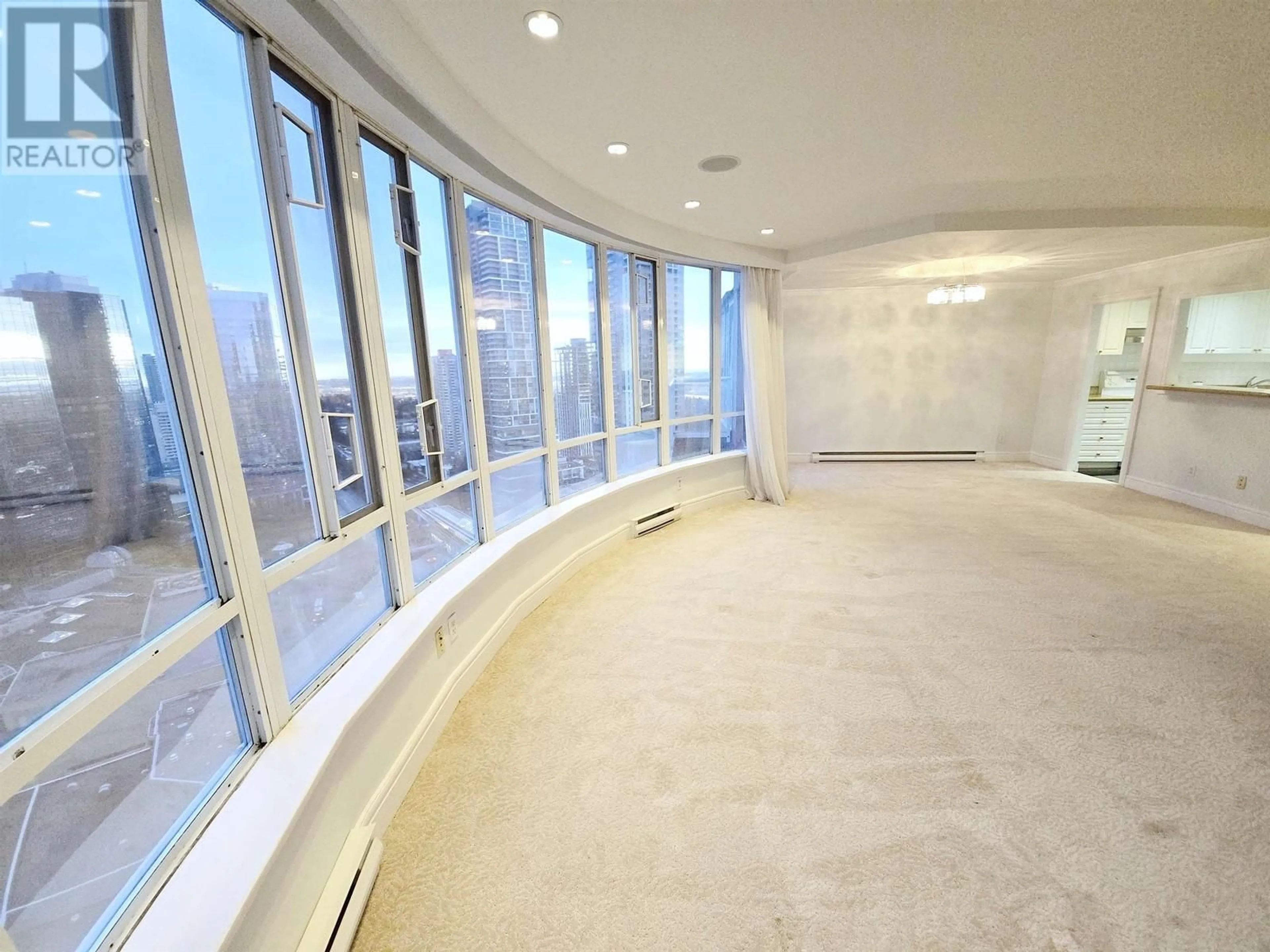 Indoor foyer for 2601 - 6240 MCKAY AVENUE, Burnaby British Columbia V5H4L8