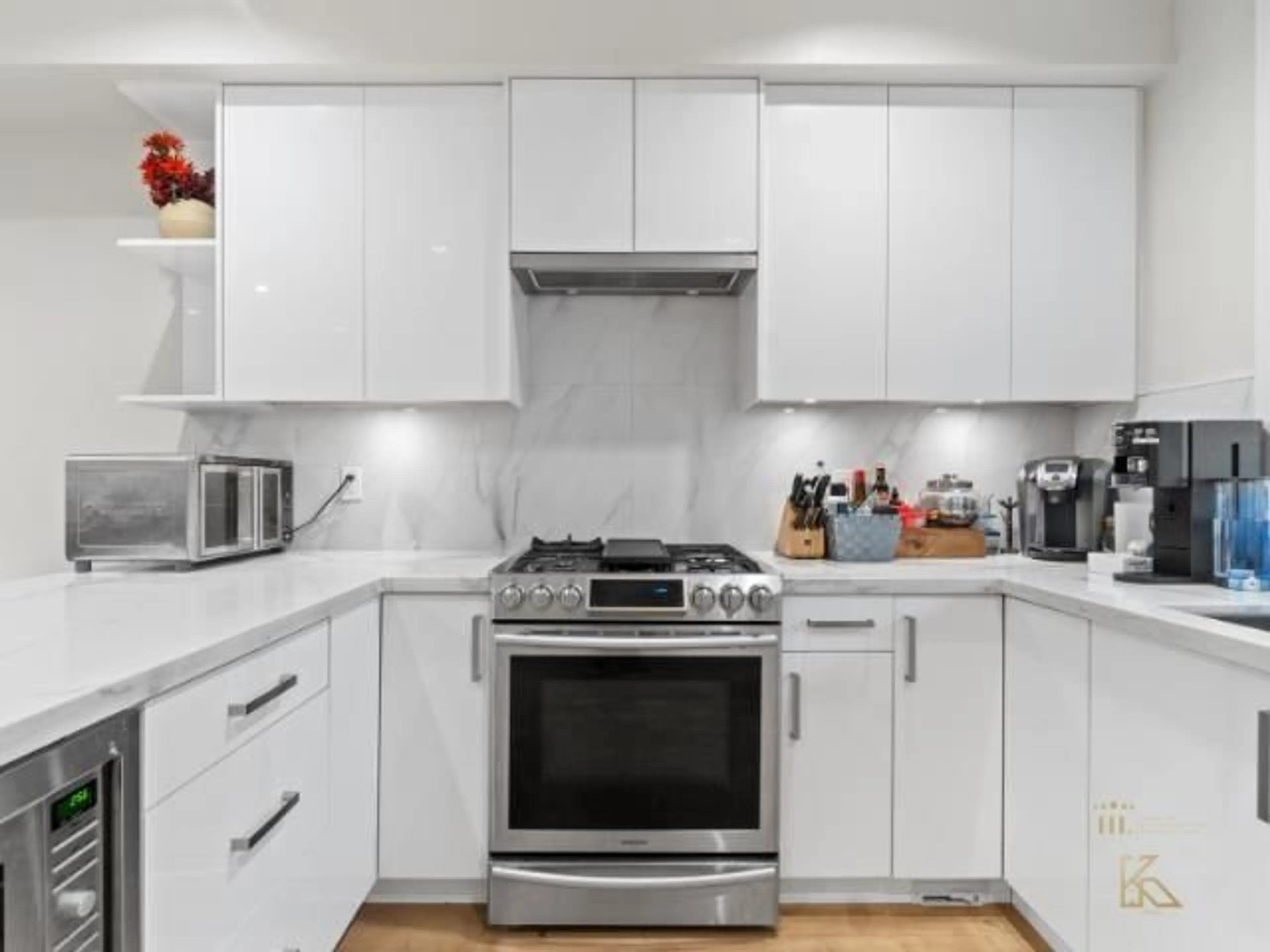 Unknown for 10 - 16511 WATSON, Surrey British Columbia V4N0H5