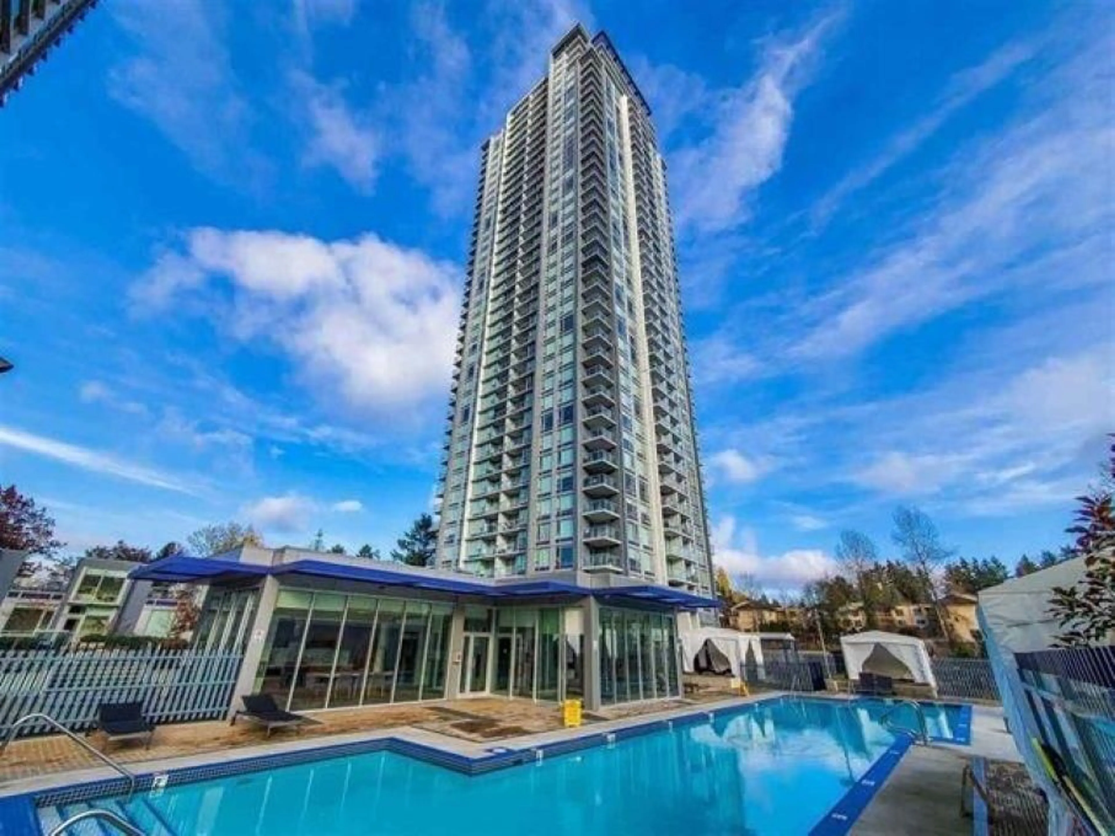 Pool for 901 - 13750 100, Surrey British Columbia V3T0L3