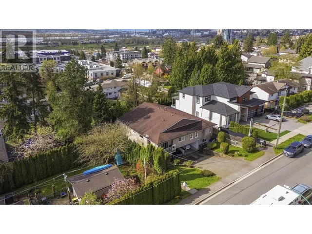 1020 QUADLING AVENUE, Coquitlam 3