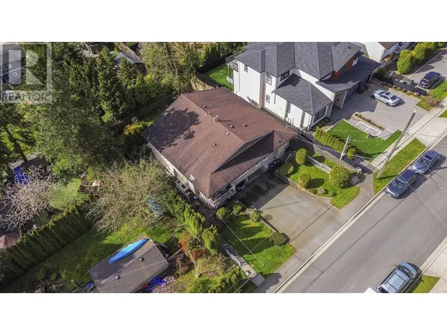1020 QUADLING AVENUE, Coquitlam 4