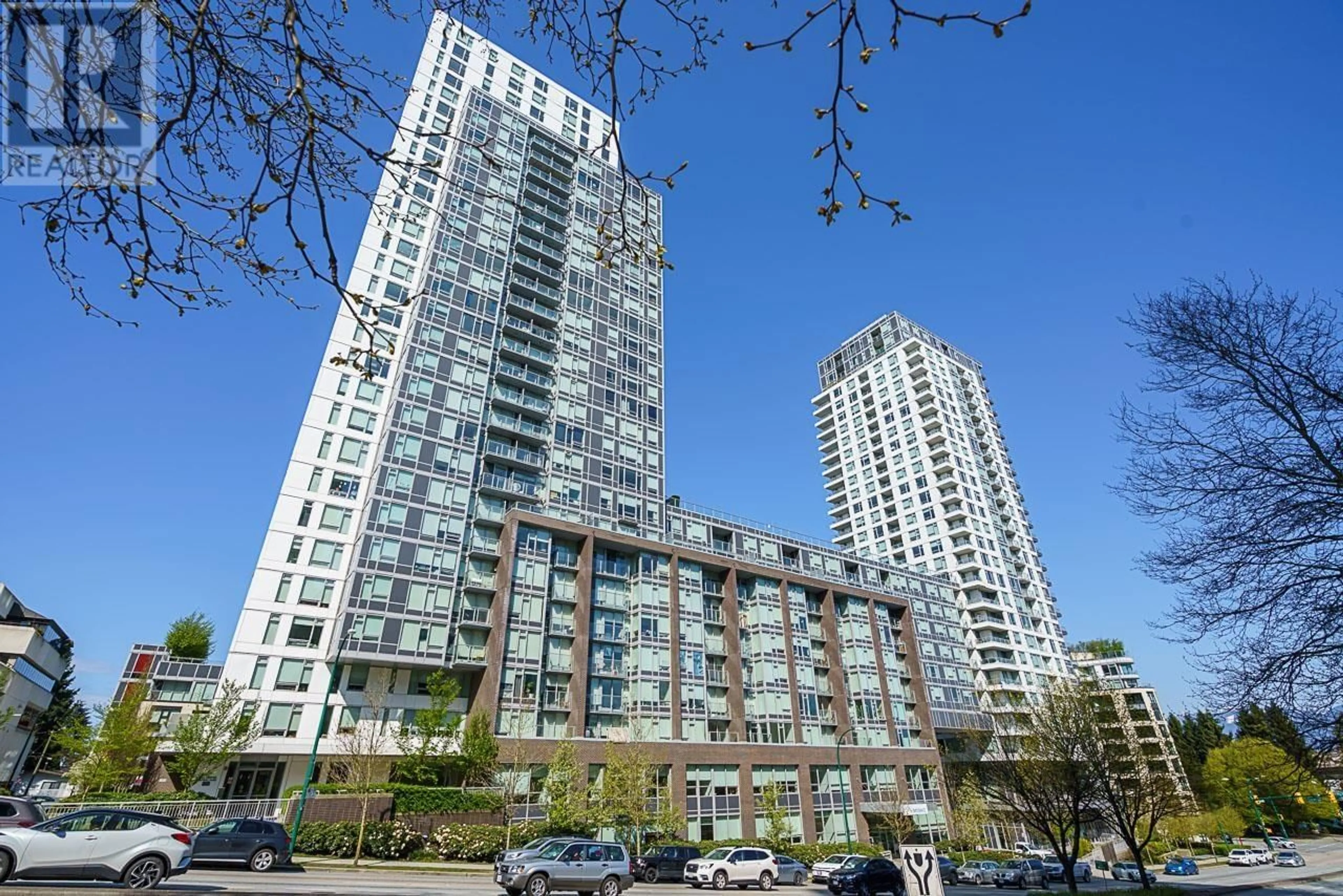 Patio, unknown for 2703 - 5665 BOUNDARY ROAD, Vancouver British Columbia V5R0E4