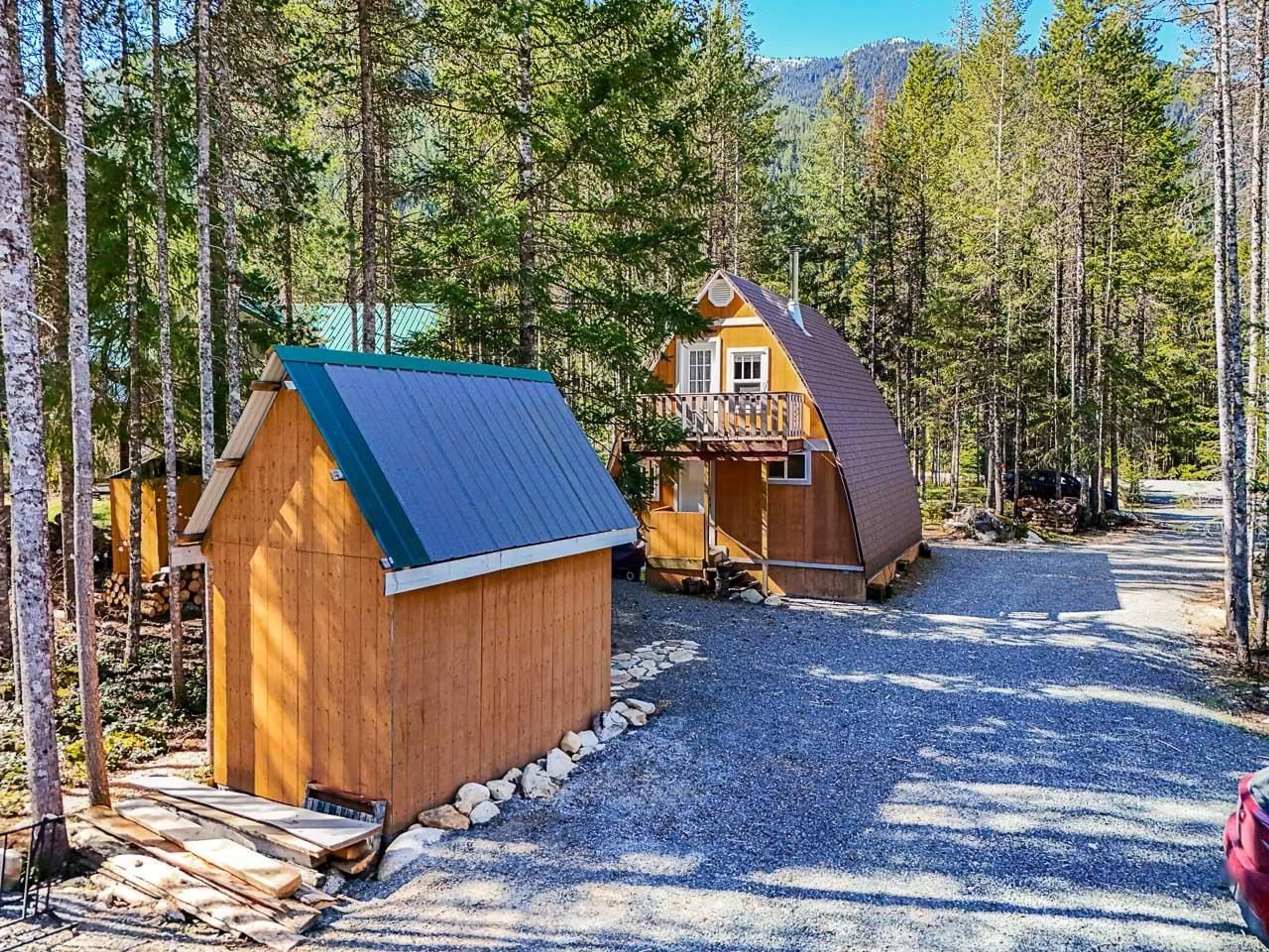 A pic from outside/outdoor area/front of a property/back of a property/a pic from drone, unknown for 5362 PAULSEN ROAD, Chilliwack British Columbia V4Z1B2