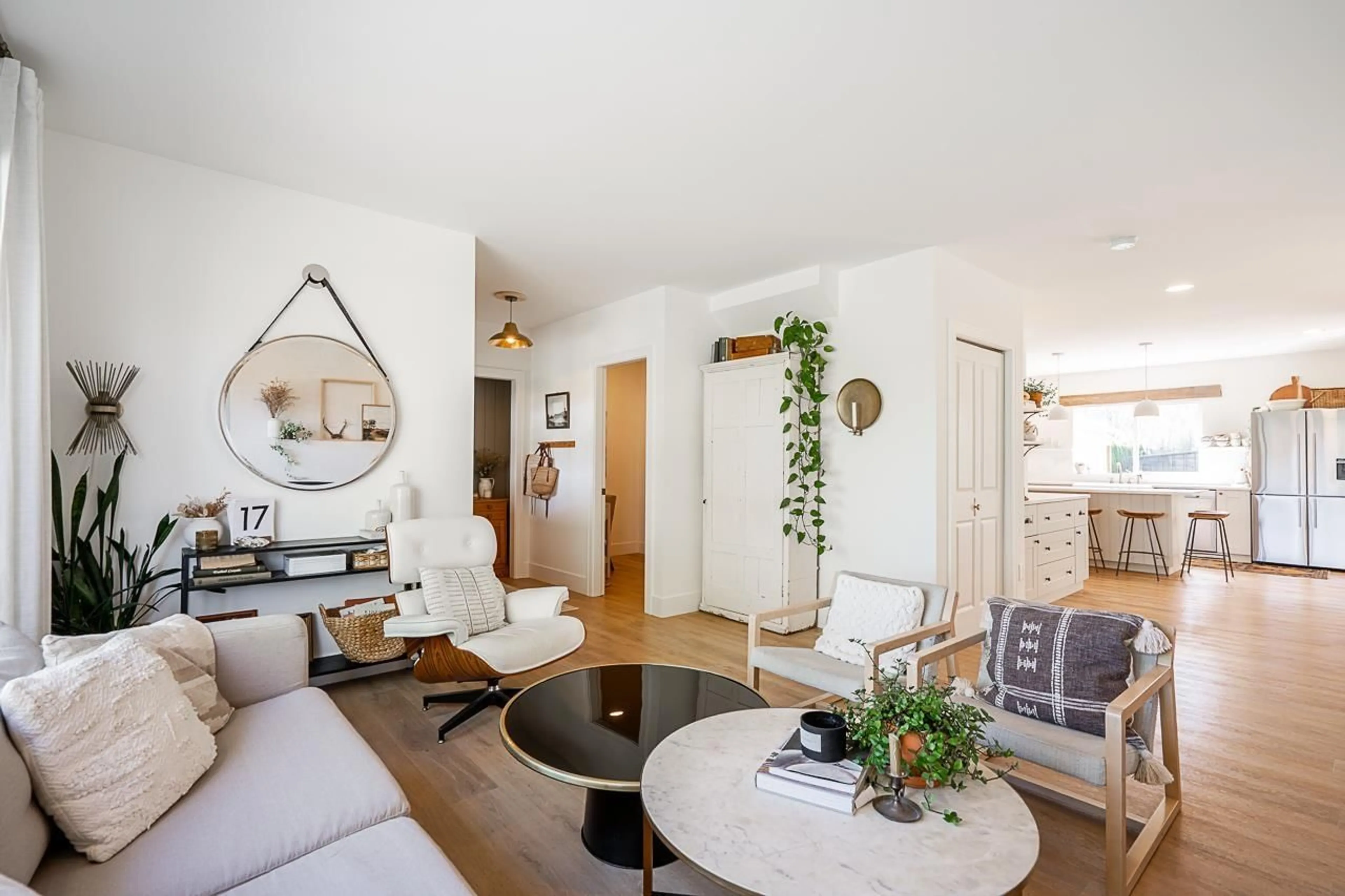 Living room with furniture, unknown for 51860 YALE ROAD, Rosedale British Columbia V0X1X1