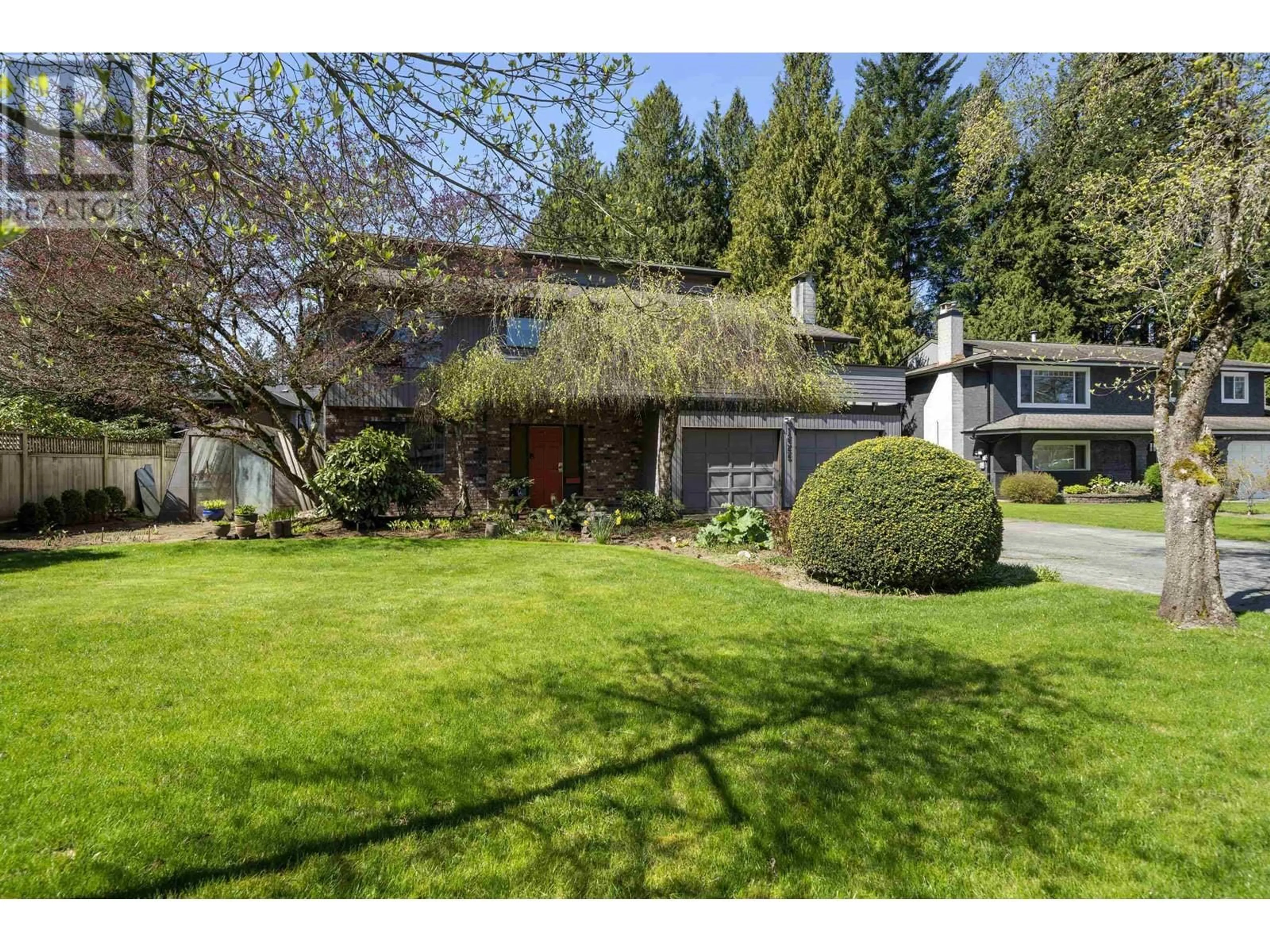 A pic from outside/outdoor area/front of a property/back of a property/a pic from drone, street for 12355 SKILLEN STREET, Maple Ridge British Columbia V4R2M5