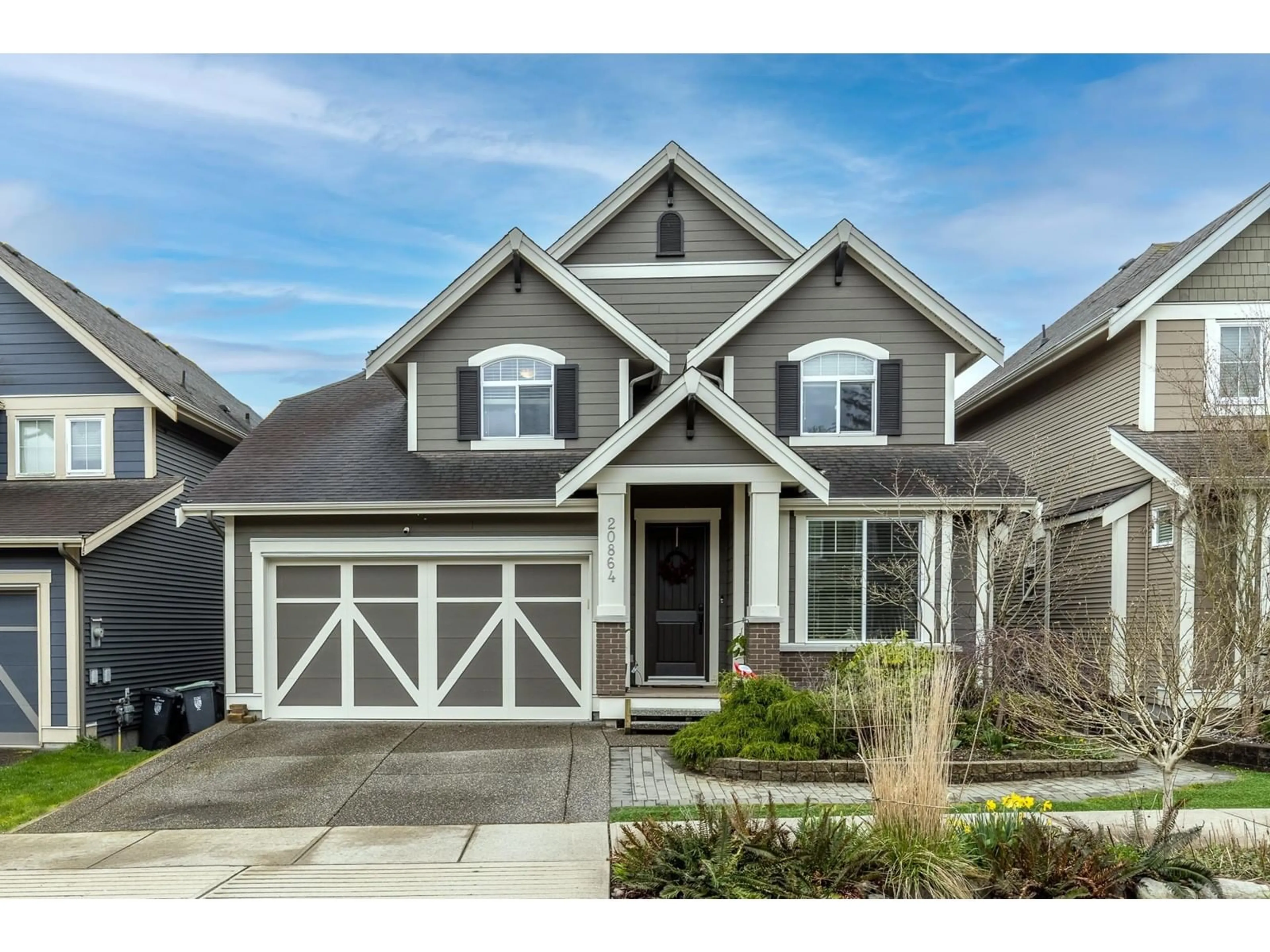 Home with vinyl exterior material, street for 20864 71B, Langley British Columbia V2Y0J1
