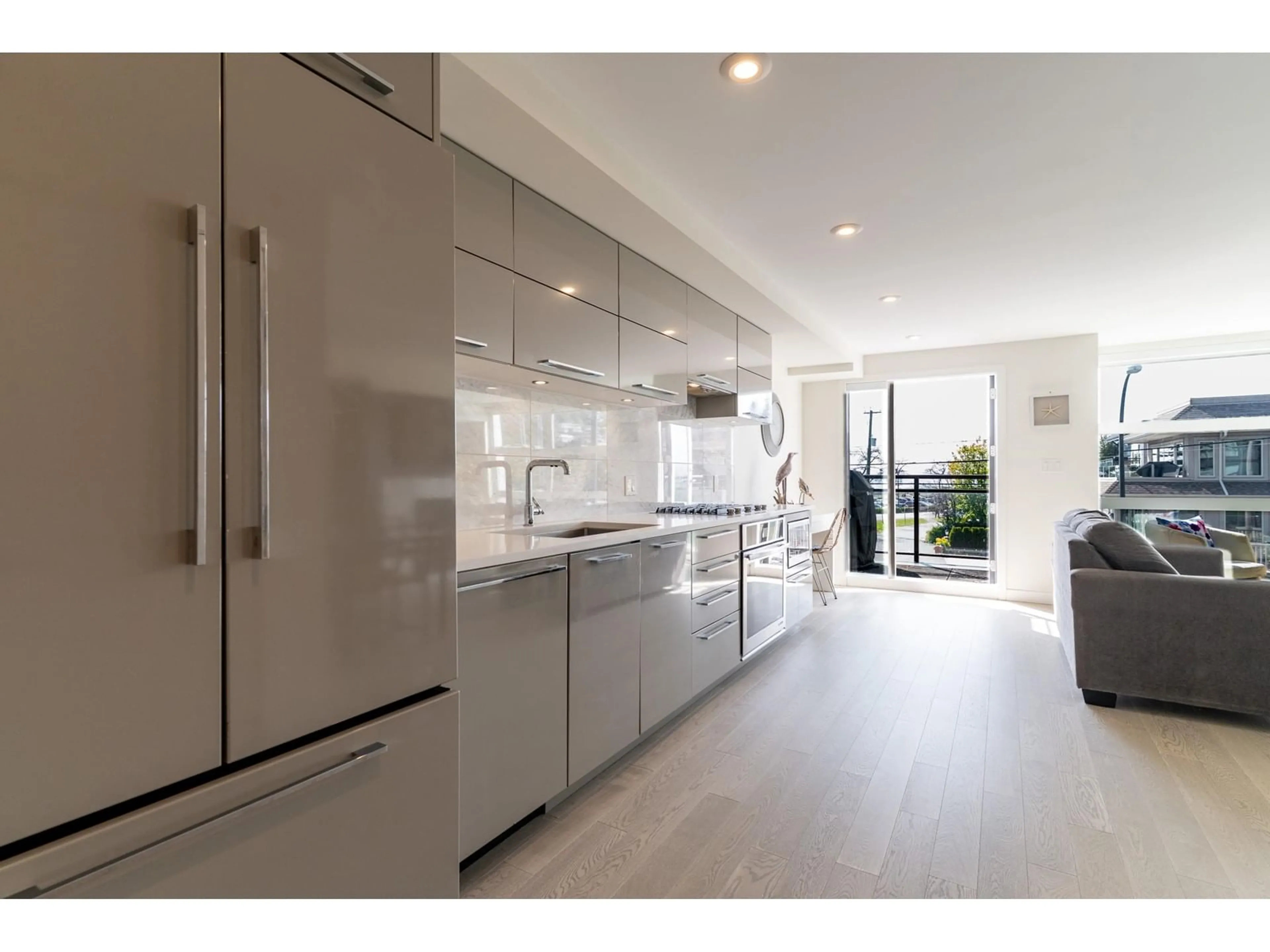 Open concept kitchen, unknown for 203 - 1160 OXFORD, White Rock British Columbia V4B0B3