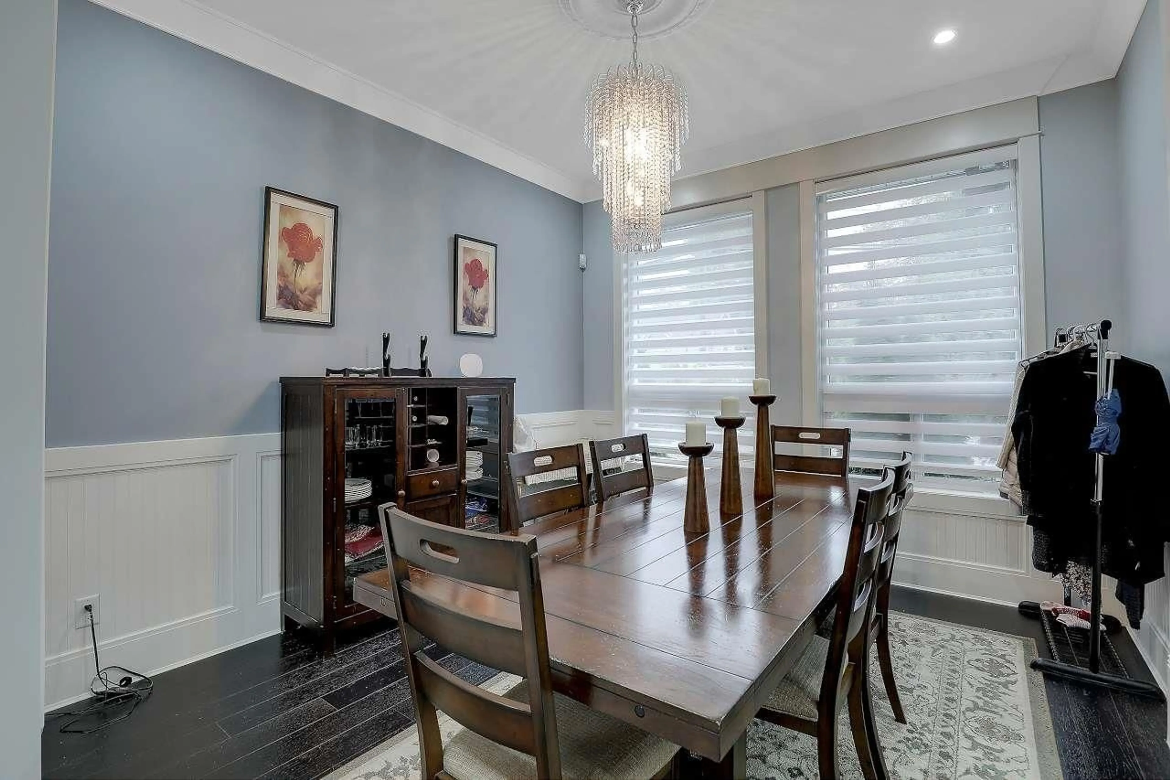 Dining room, wood/laminate floor for 11046 80, Delta British Columbia V4C1W5